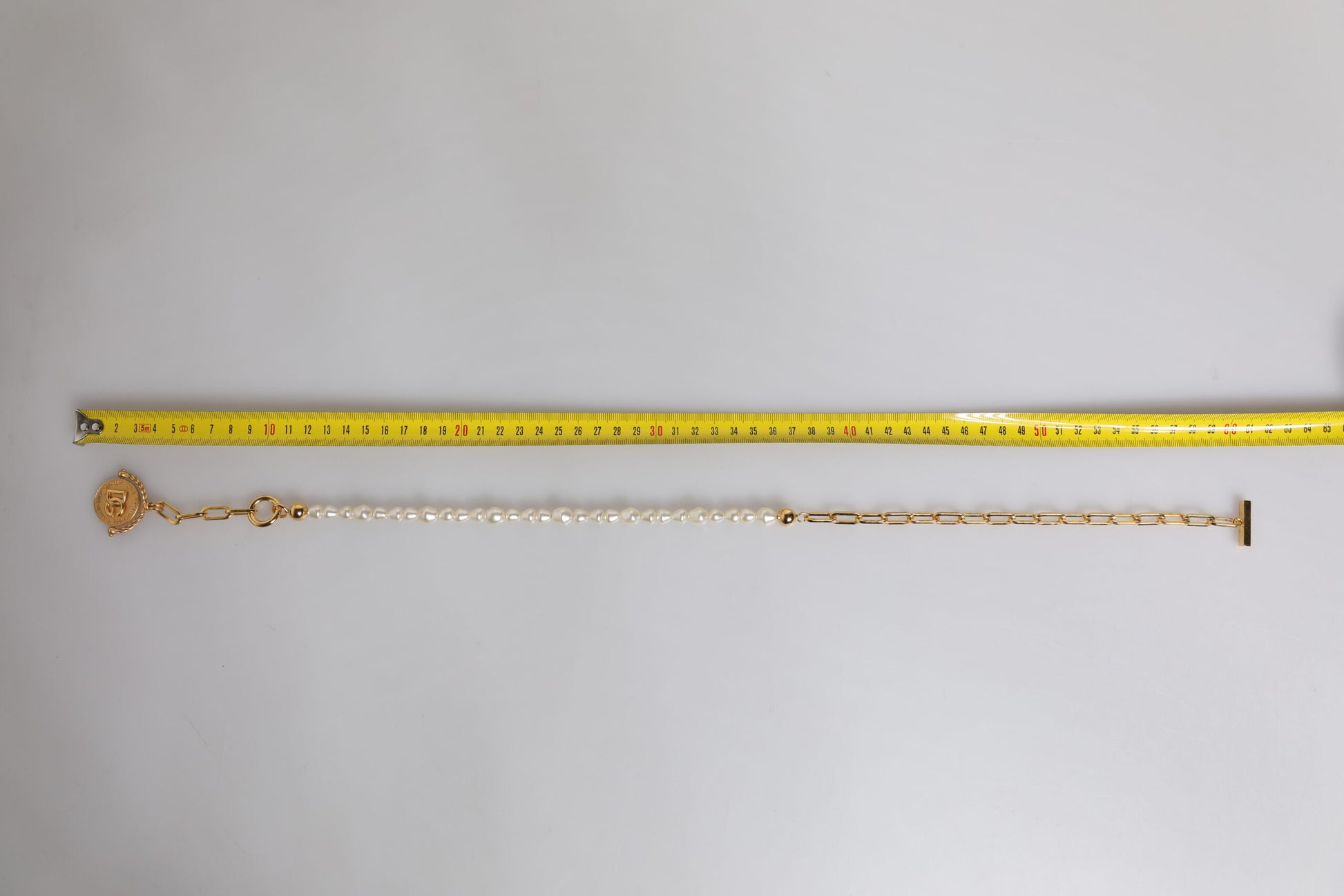 Dolce & Gabbana Goldkette Messing Faux Pearl Charm Logo Anhänger Halskette