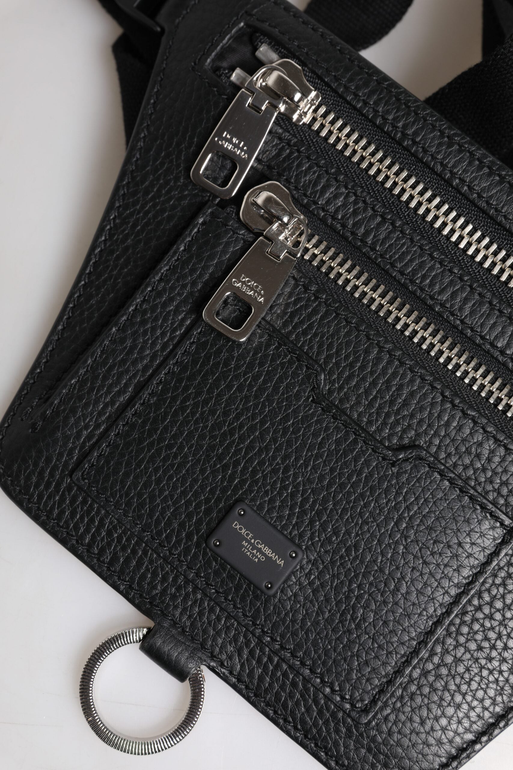 Dolce & Gabbana Schwarzes Kalbsleder Logo Plaque Gürtel Taille Männer Fanny Pack Tasche