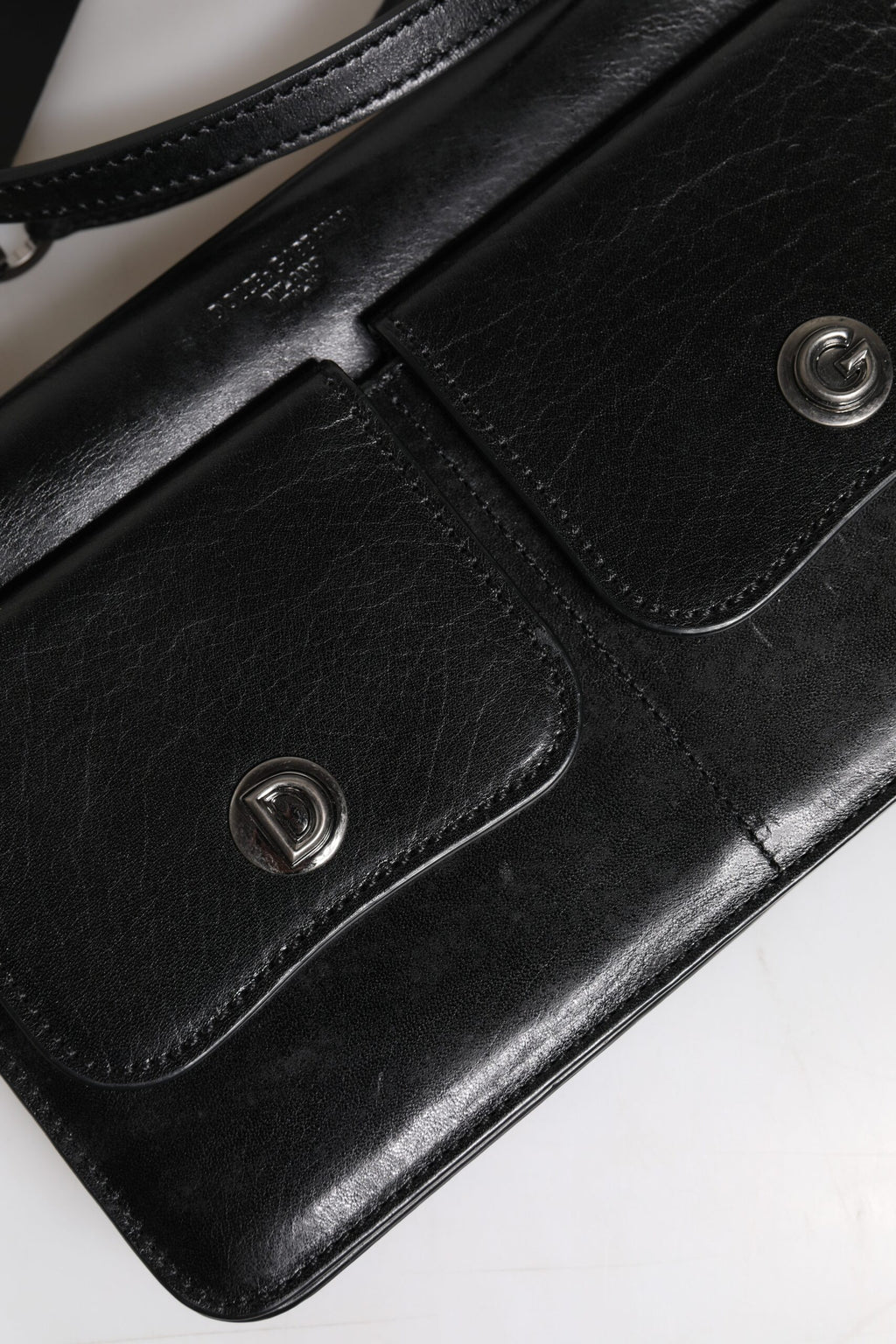 Dolce & Gabbana Schwarzes Leder Logo Geldbörse Schulter Umhängetasche