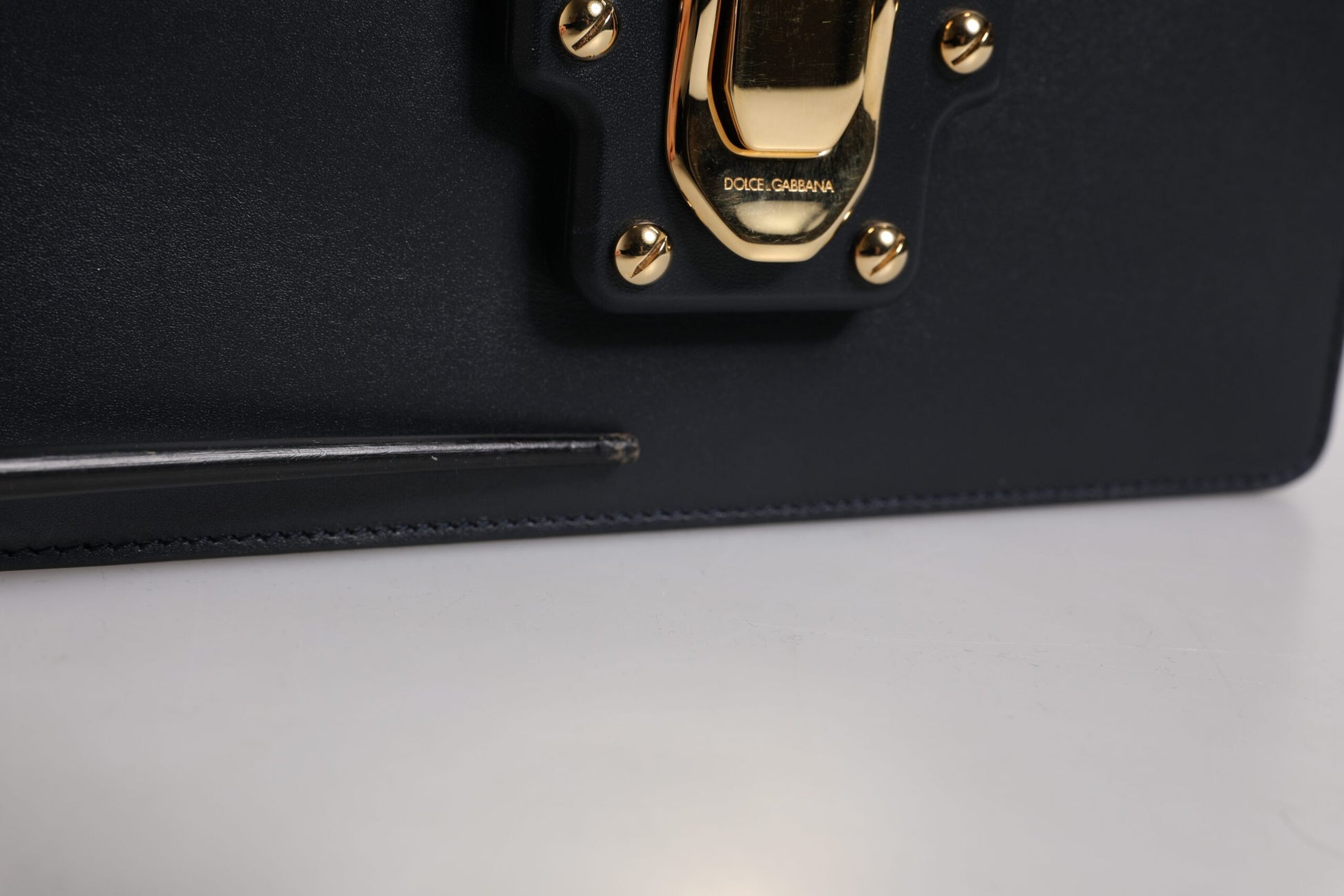 Dolce & Gabbana Schwarze Schulterriemen-Tasche aus Kalbsleder
