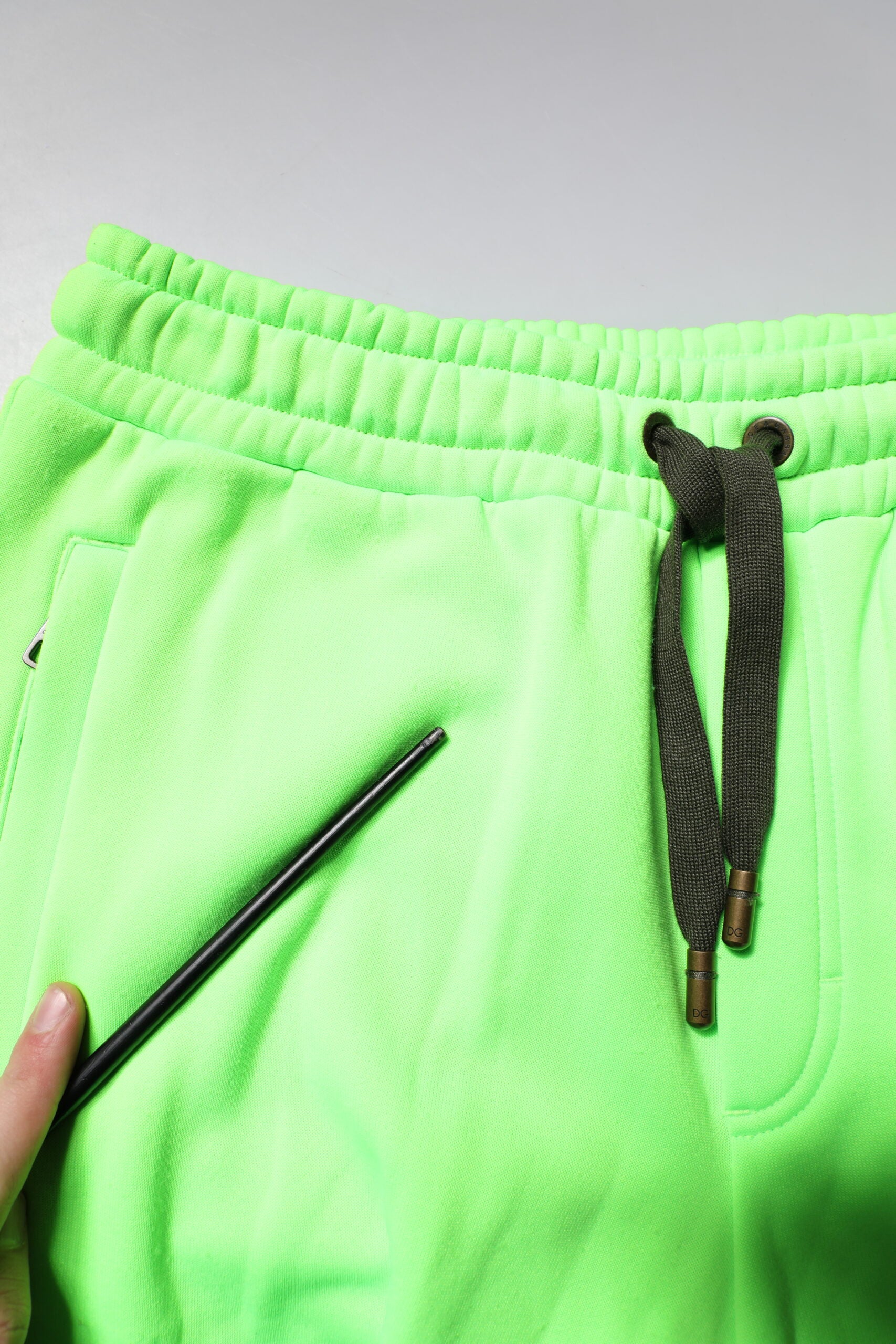 Dolce & Gabbana Grüne Patchwork-Camouflage-Männer Cargo-Shorts