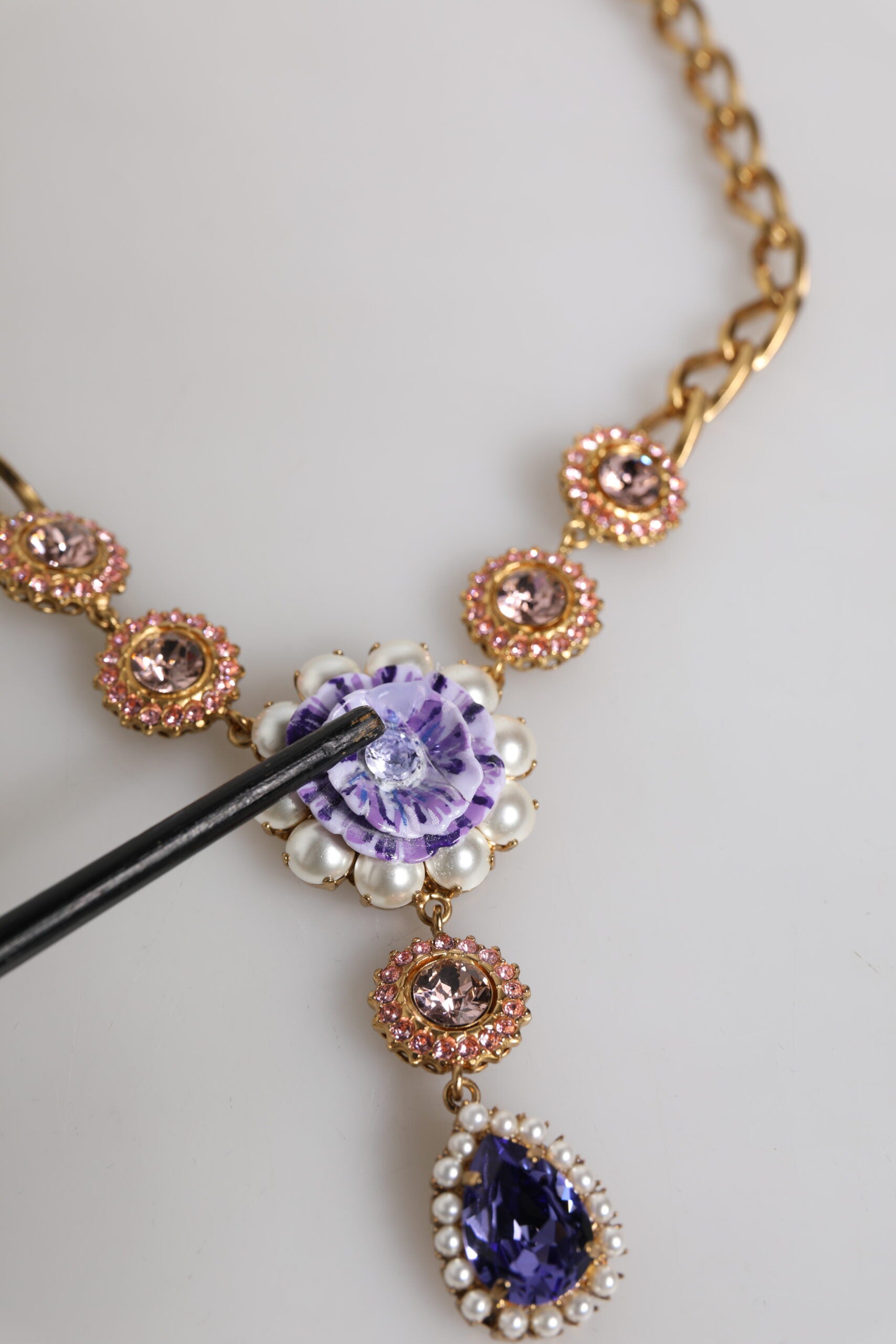 Dolce & Gabbana Gold Messing Floral Kristalle Perlen verschönert Halskette