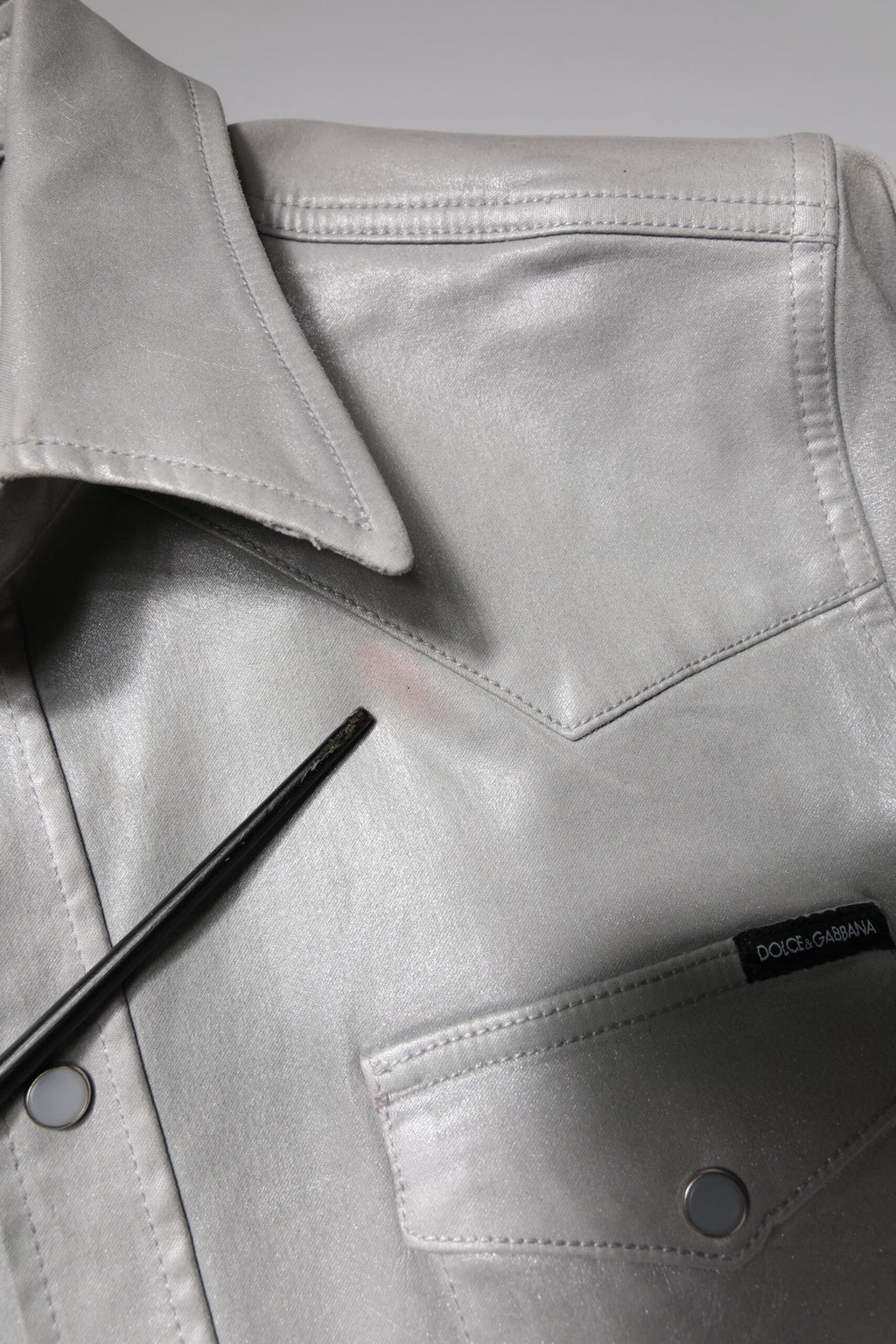 Dolce & Gabbana Metallisch graues Baumwollhemd mit Knopfleiste