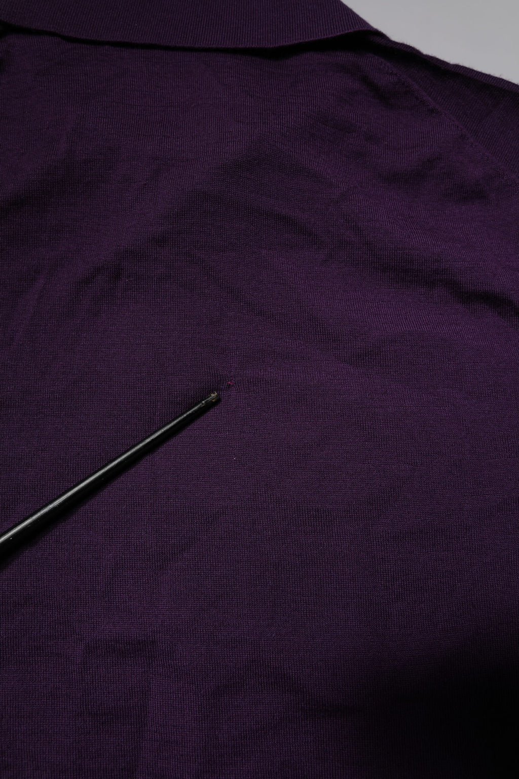 Dolce & Gabbana Violettes Polo-Shirt mit Kaschmir-Kragen