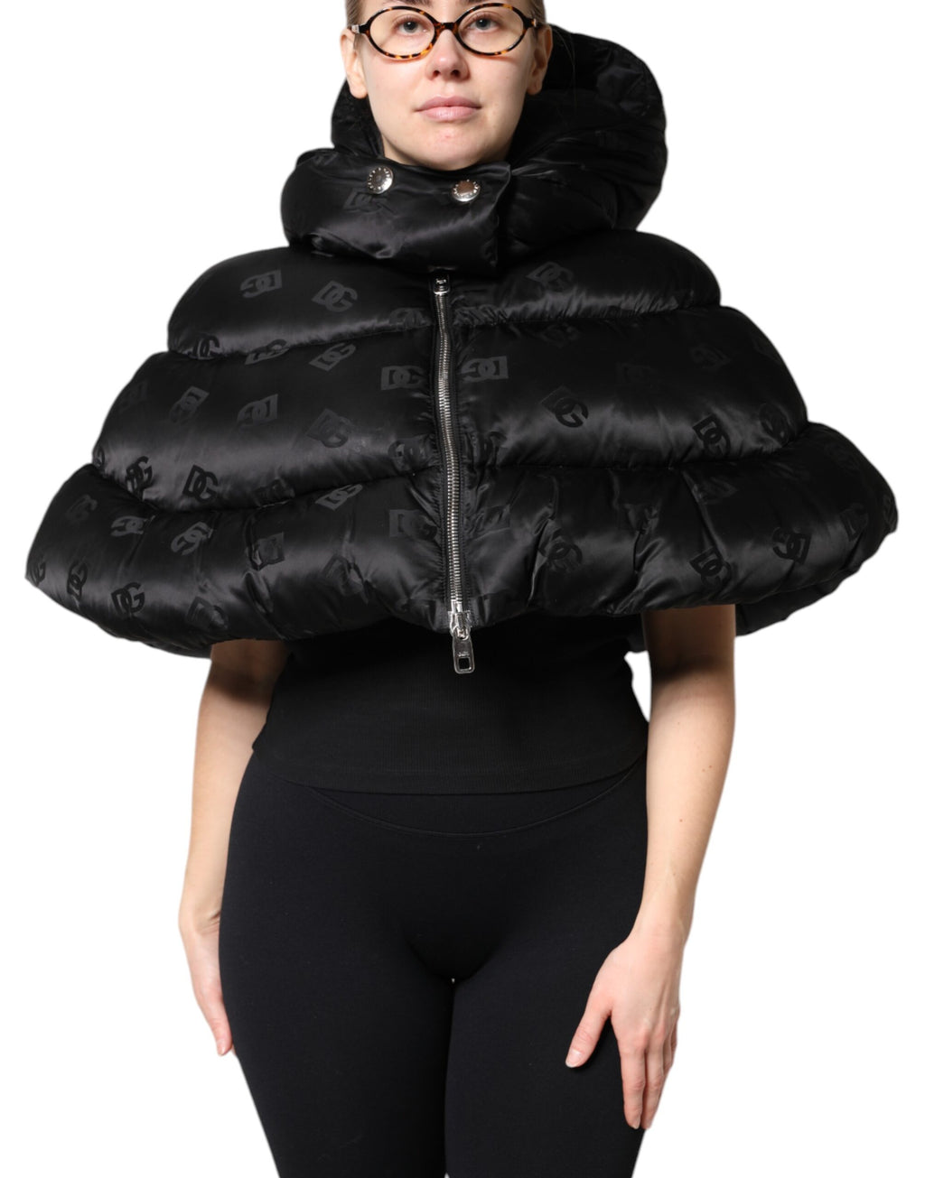 Dolce & Gabbana Zwarte Gevoerde Gewatteerde Hooded Cropped Jas Met Volledige Ritssluiting
