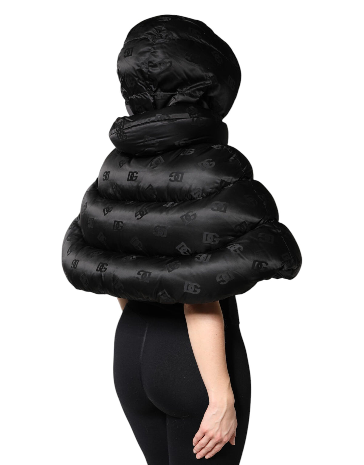 Dolce & Gabbana Zwarte Gevoerde Gewatteerde Hooded Cropped Jas Met Volledige Ritssluiting