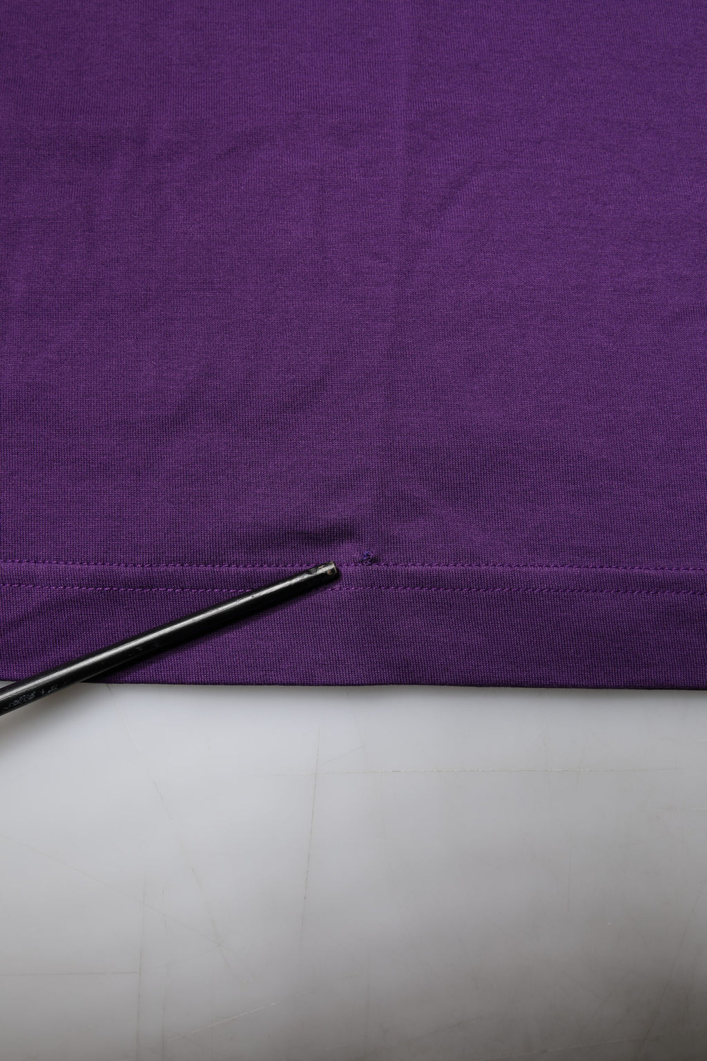 Dolce & Gabbana Violettes Baumwoll-T-Shirt mit Rundhalsausschnitt und kurzen Ärmeln