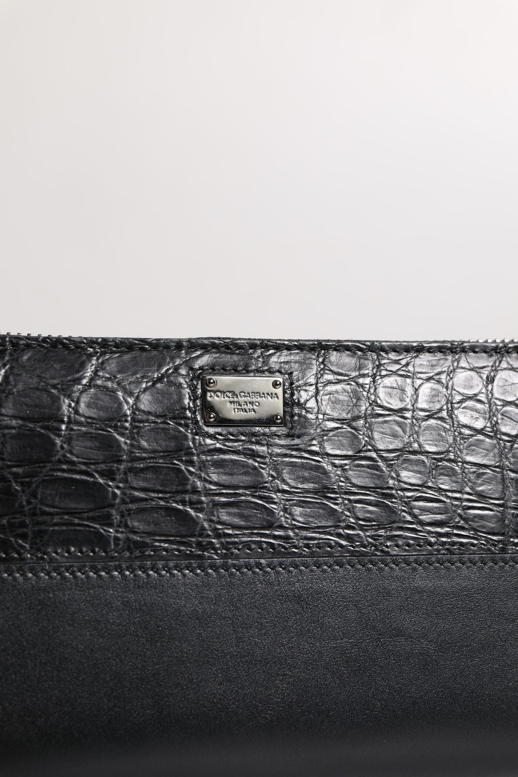 Dolce & Gabbana Schwarzes Leder Logo-Plakette Zip Around Continental Brieftasche