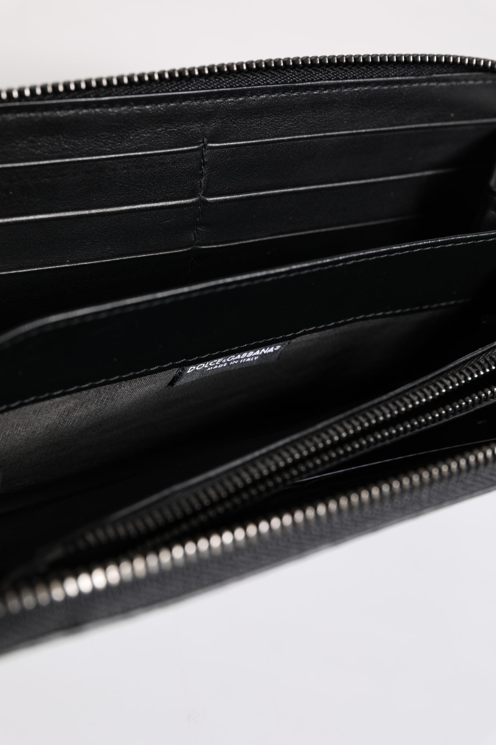 Dolce & Gabbana Schwarz-Blau Exotisches Leder Geprägte Kontinental Brieftasche