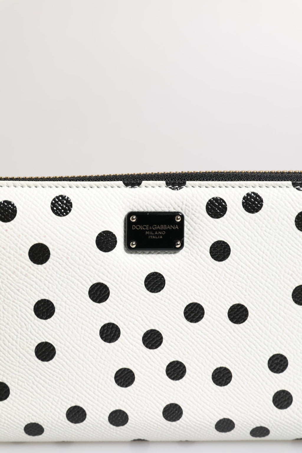 Dolce & Gabbana Weiß-schwarz gestreiftes Leder Portemonnaie mit Reißverschluss