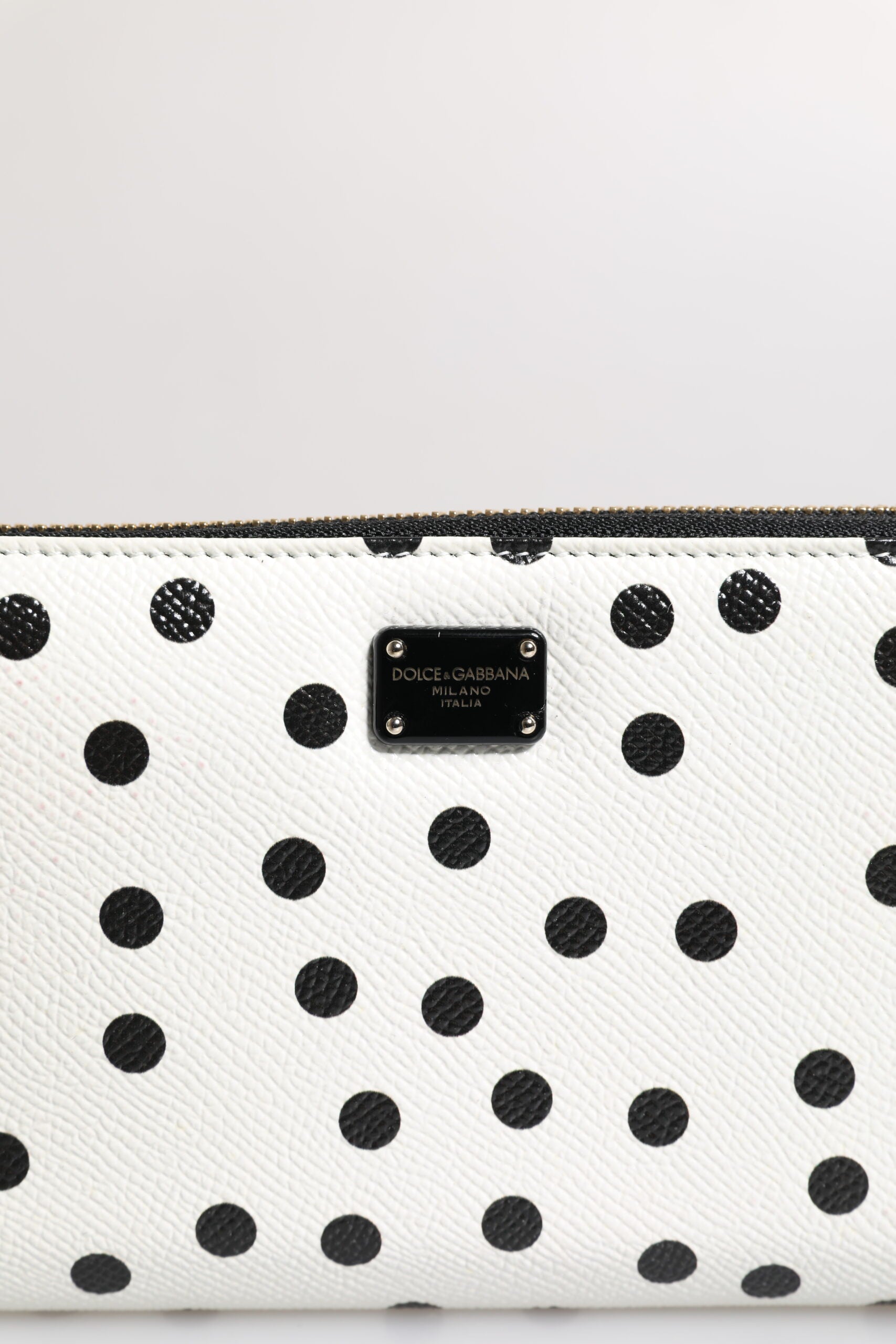 Dolce & Gabbana Weiß-schwarz gestreiftes Leder Portemonnaie mit Reißverschluss