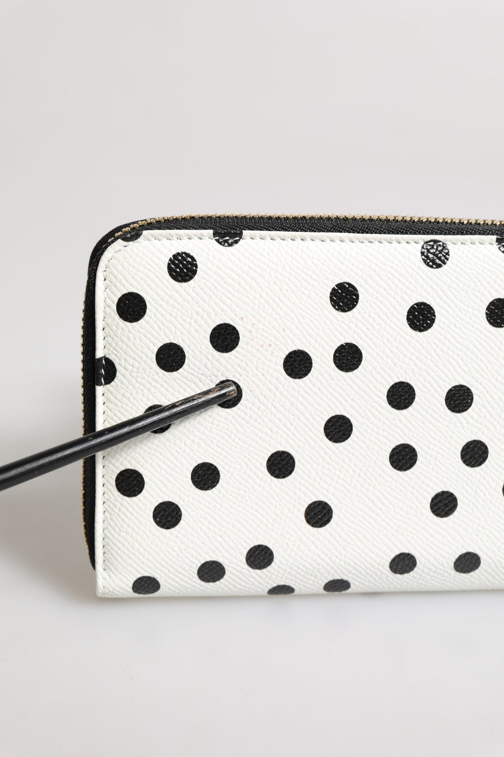 Dolce & Gabbana Weiß-schwarz gestreiftes Leder Portemonnaie mit Reißverschluss