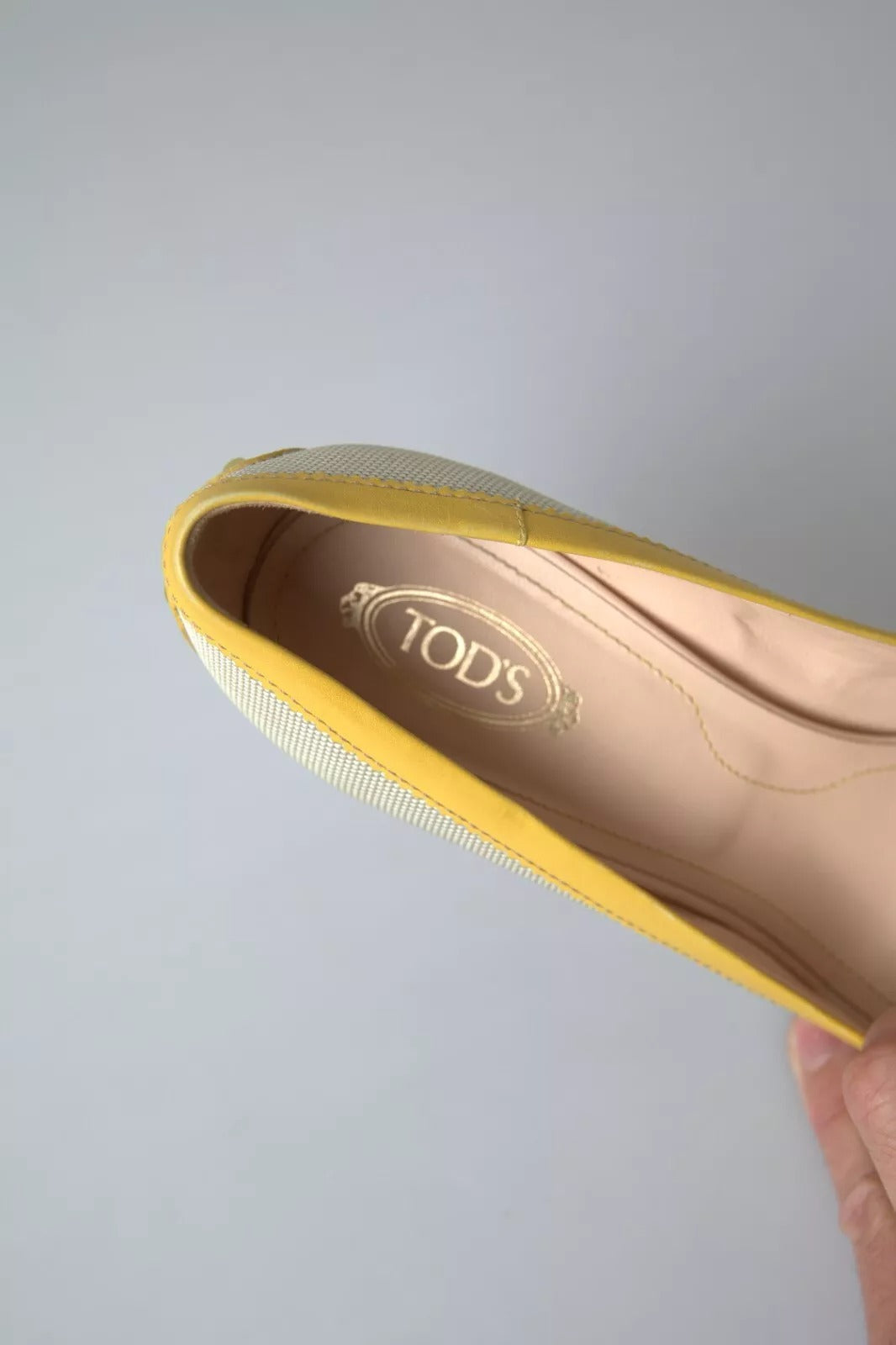 Tod's Gelb Off Weiß Peep Toe Heels Pumps Schuhe