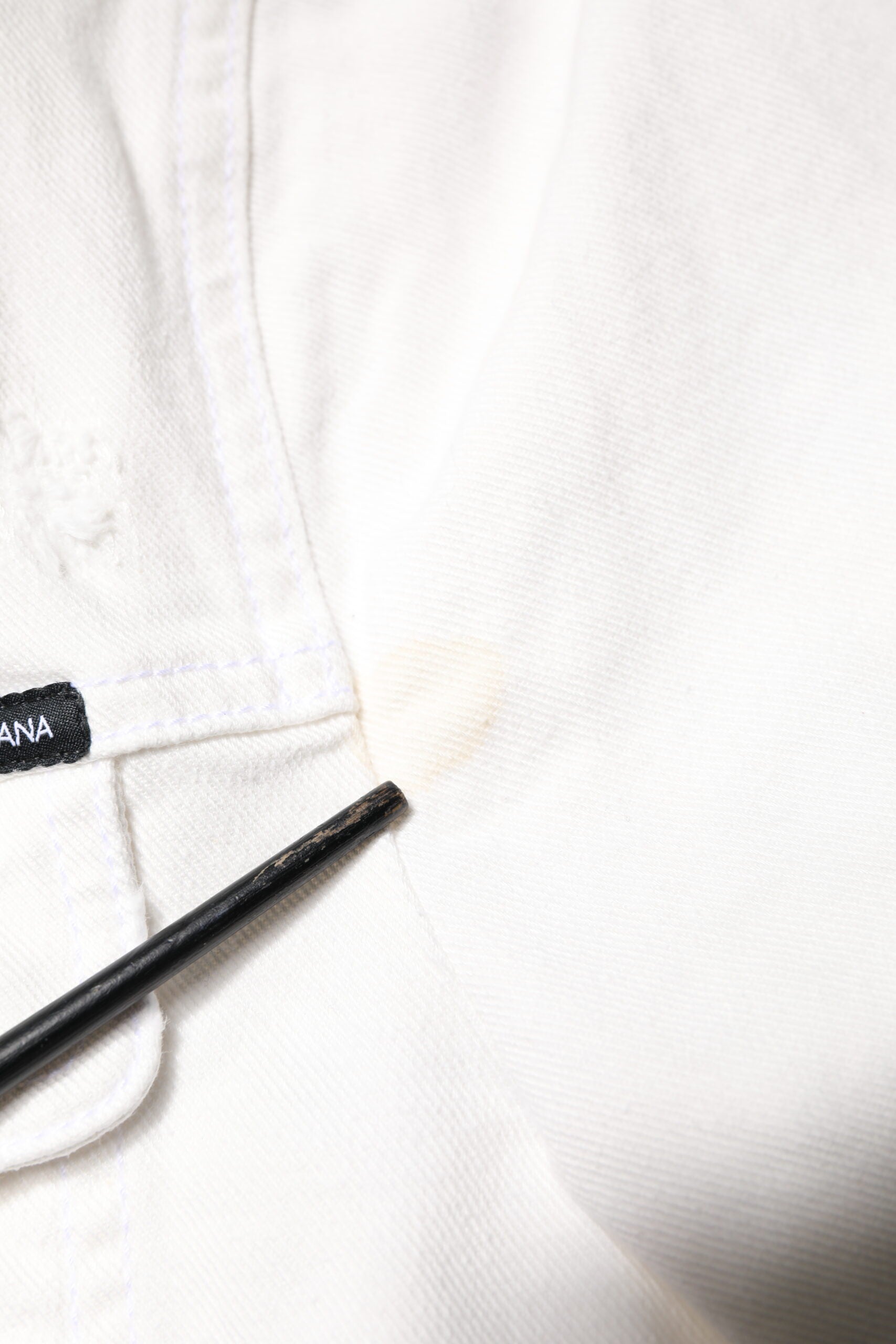 Dolce & Gabbana Weiße Graffiti-Baumwoll-Stretch-Denim-Jacke