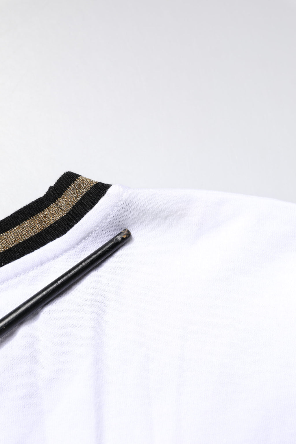 Dolce & Gabbana Weißes T-Shirt mit Rundhalsausschnitt aus Baumwolle mit Grafikdruck