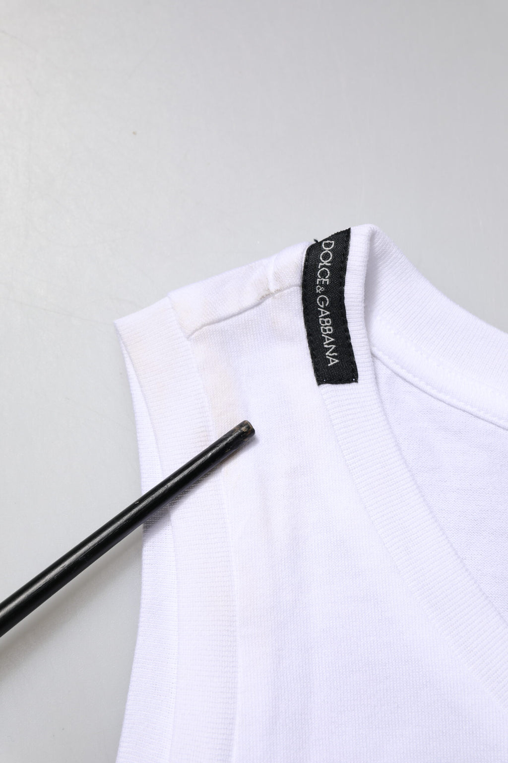 Dolce & Gabbana Weißes ärmelloses T-Shirt mit Rundhalsausschnitt aus Baumwolle