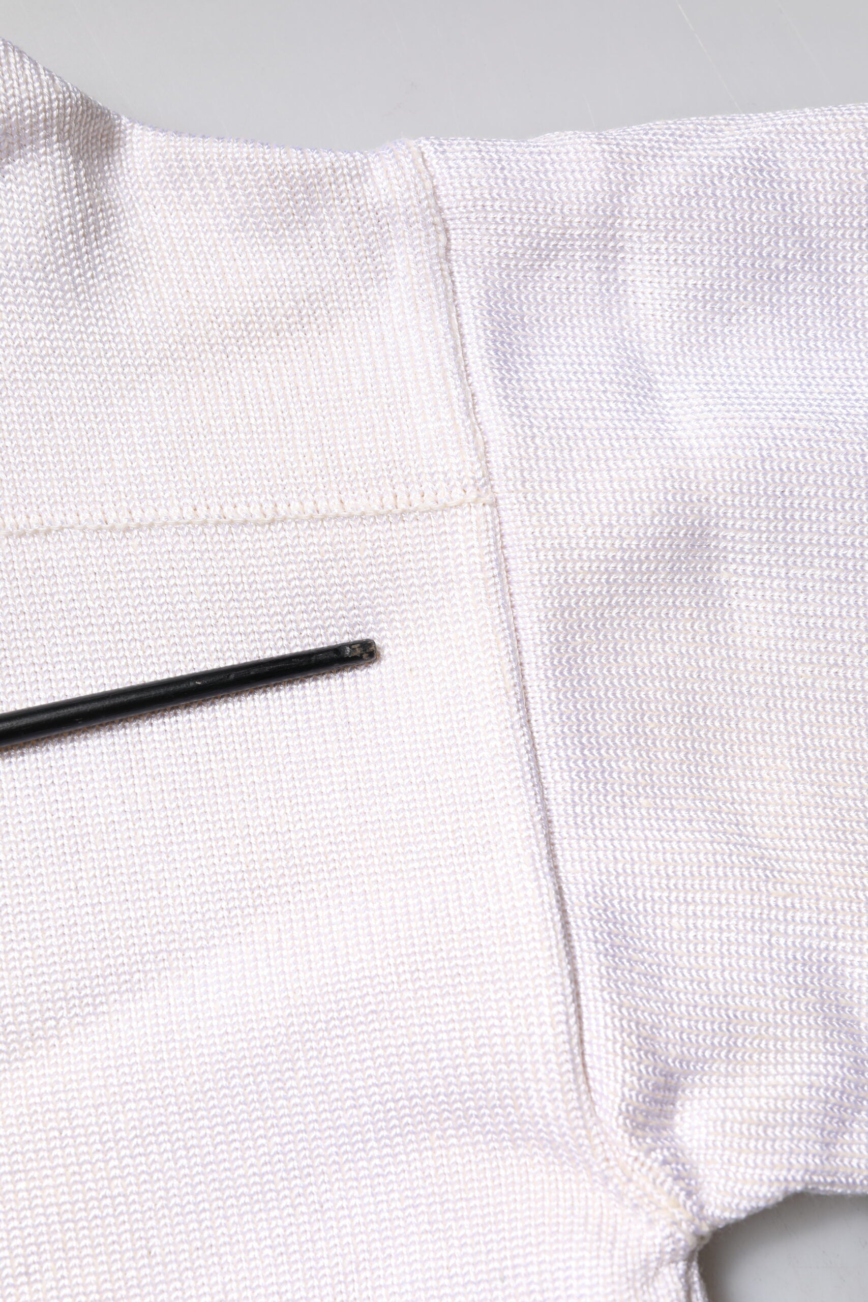 Jil Sander Weißer Viskose Pullover mit Rundhalsausschnitt und langen Ärmeln