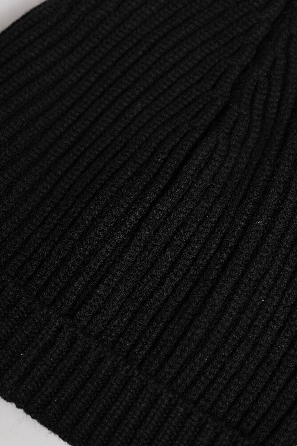 Dolce & Gabbana Schwarze Kaschmir-Strickmütze für den Winter