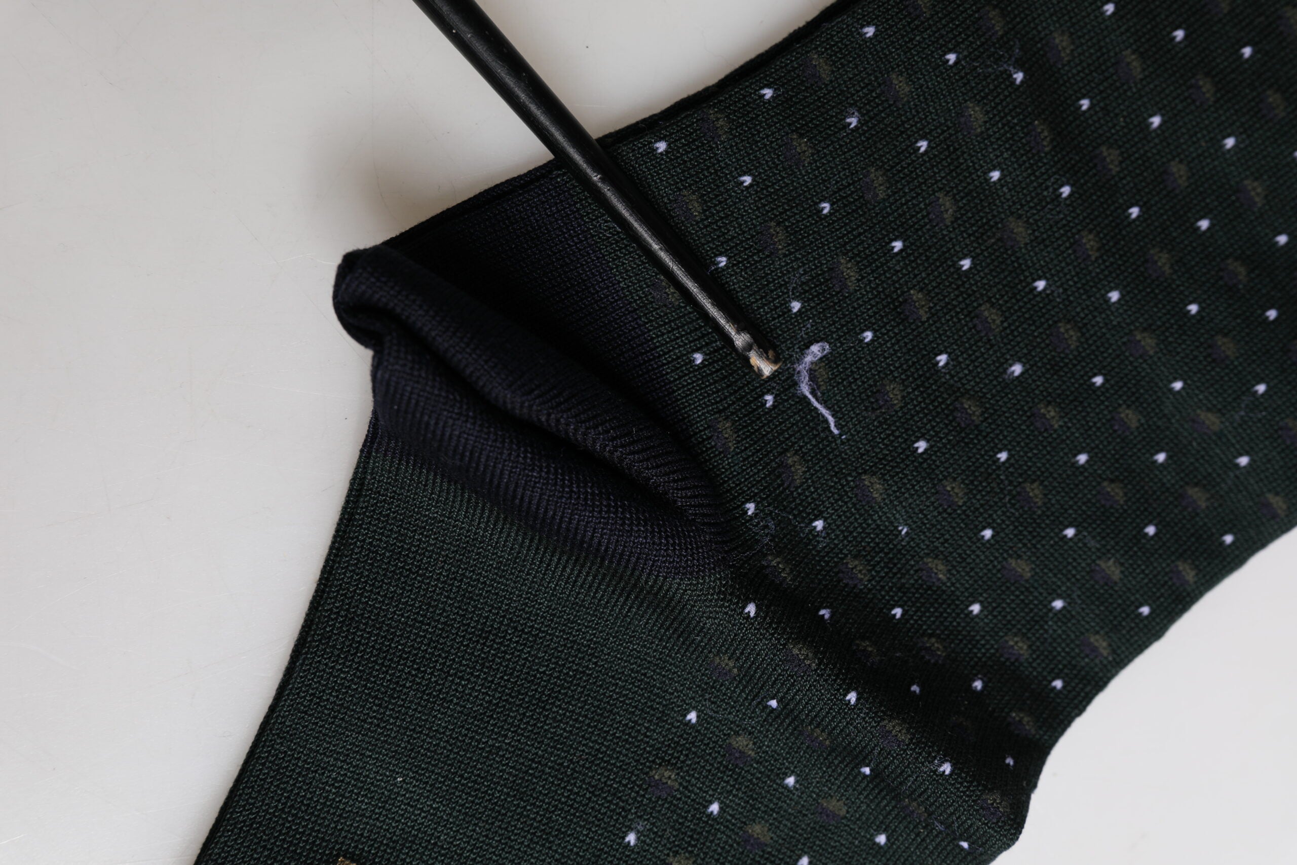 Dolce & Gabbana Schwarze gepunktete Baumwollsocken mit mittlerer Wade