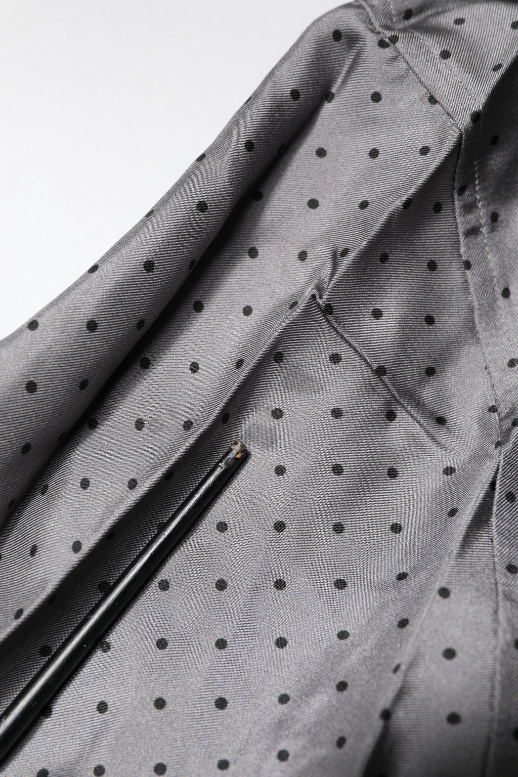 Dolce & Gabbana Graues gepunktetes Seidenhemd mit langen Ärmeln