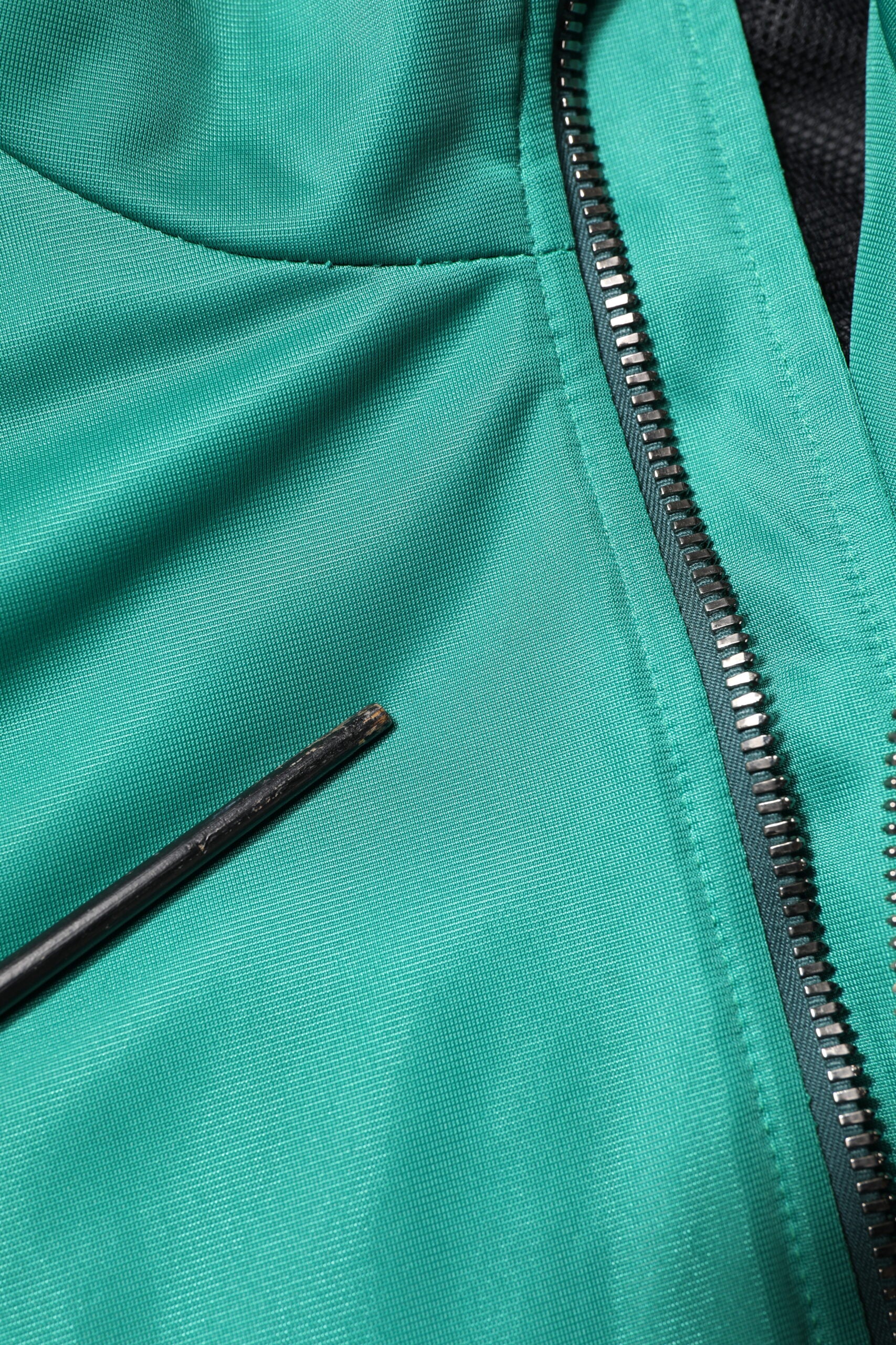 Dolce & Gabbana Mehrfarbige Windbreaker-Jacke mit durchgehendem Reißverschluss