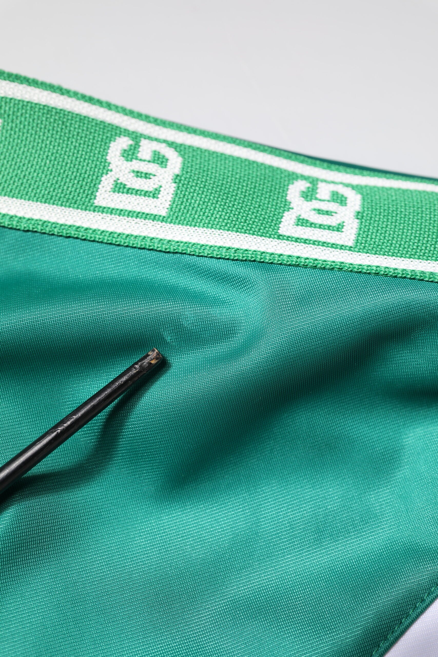 Dolce & Gabbana Mehrfarbige Windbreaker-Jacke mit durchgehendem Reißverschluss