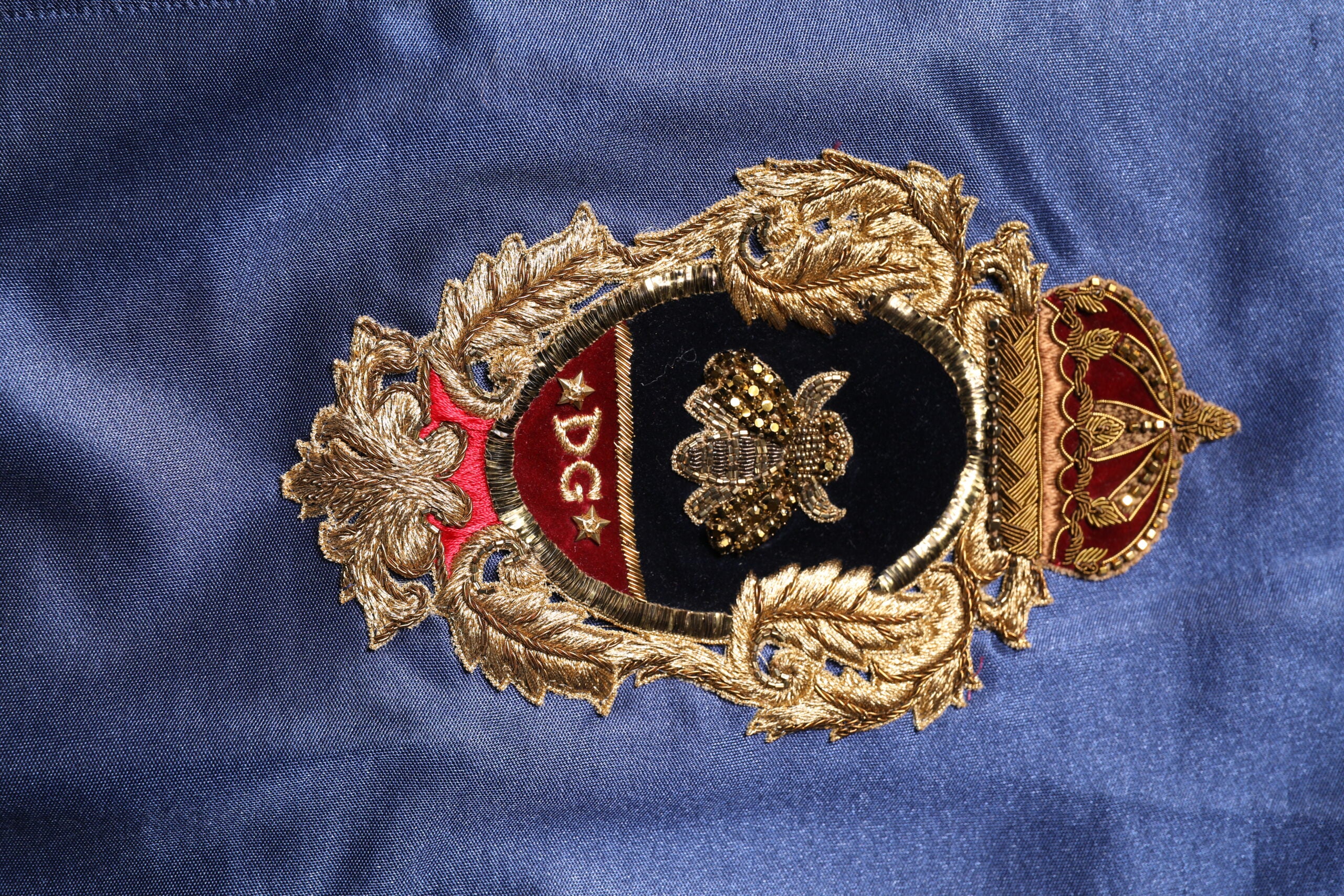 Dolce & Gabbana Blauer Nylon Logo Patch Herren Bomber Pullover