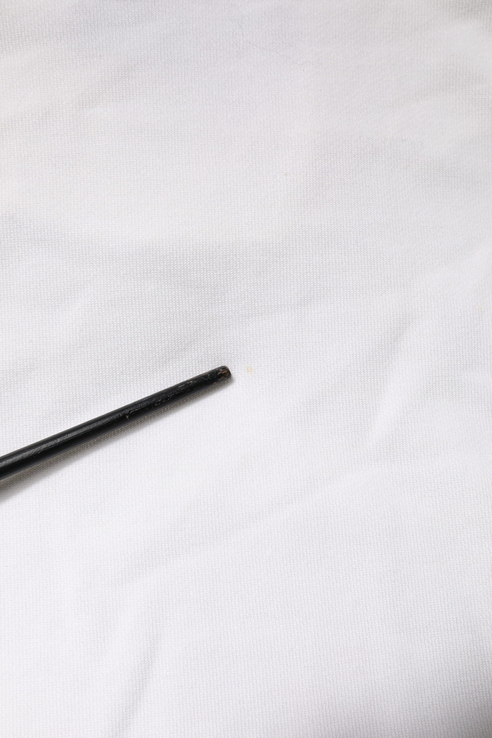 Dolce & Gabbana Weißes Sweatshirt mit geprägtem Logo und Kapuze Pullover