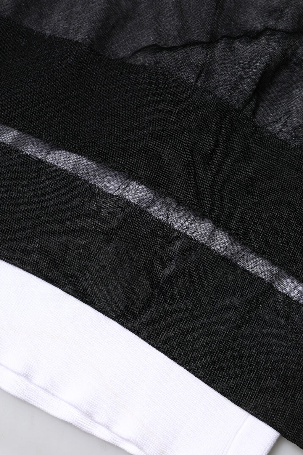 Dolce & Gabbana Schwarzer weißer Logo-Strickpullover