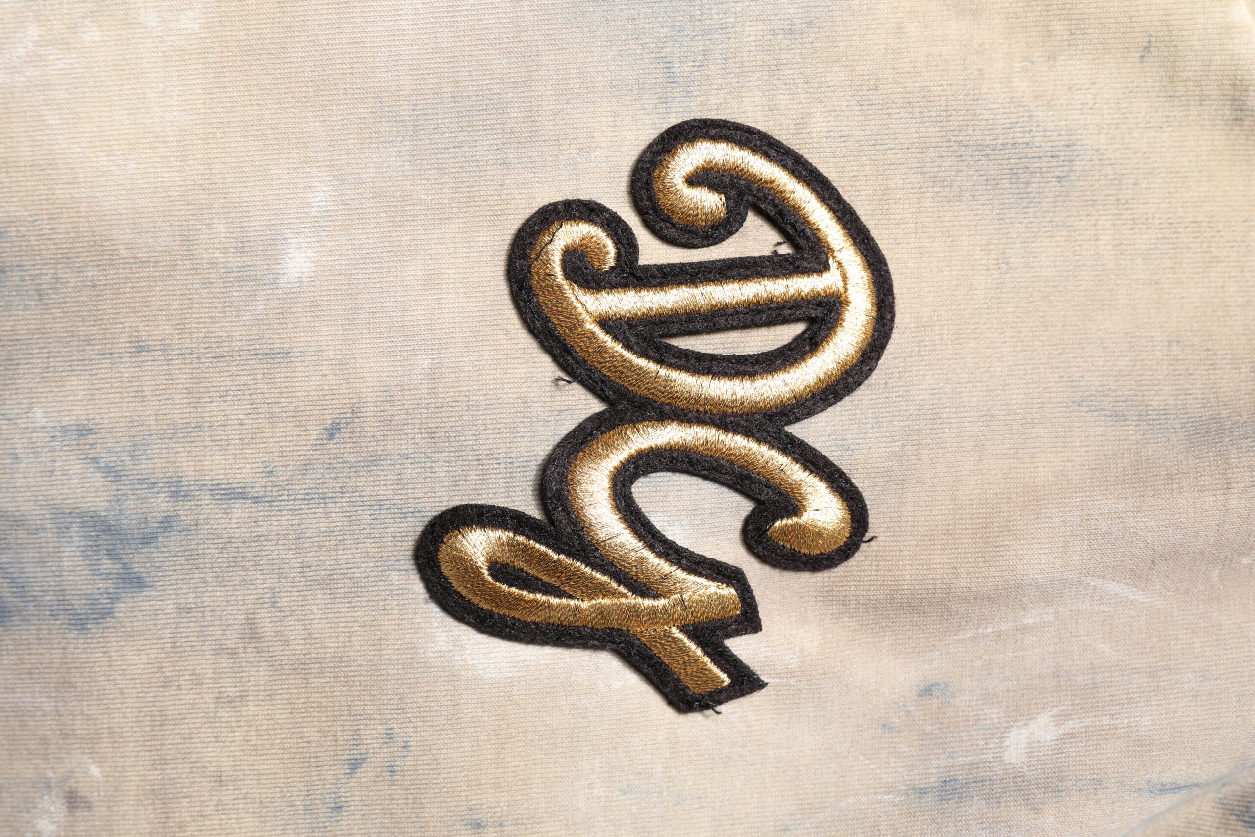 Dolce & Gabbana Beige Tie Dye DG Stickerei Cropped T-Shirt