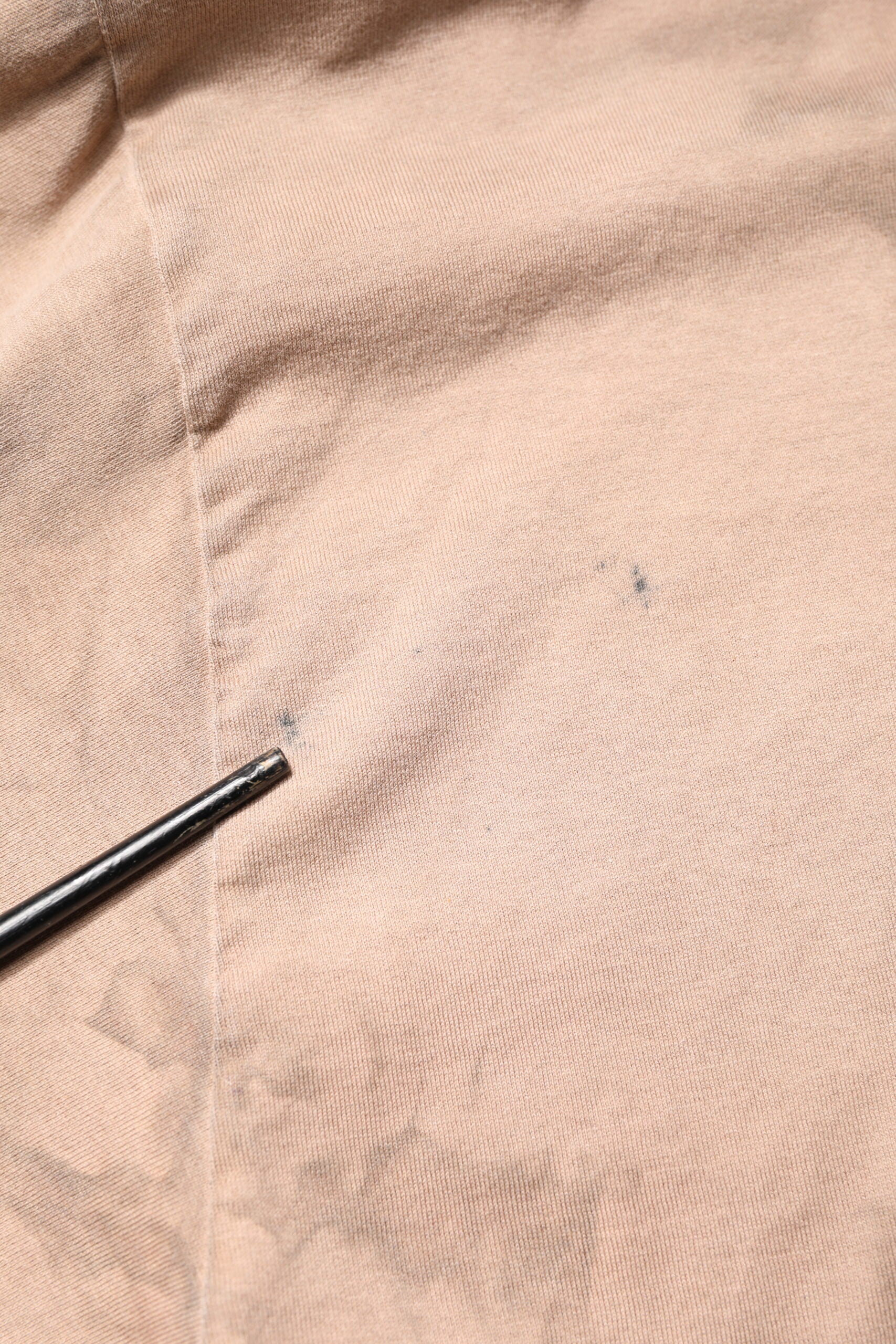 Dolce & Gabbana Beigefarbenes T-Shirt mit Tie-Dye-Logo-Print in Kurzform