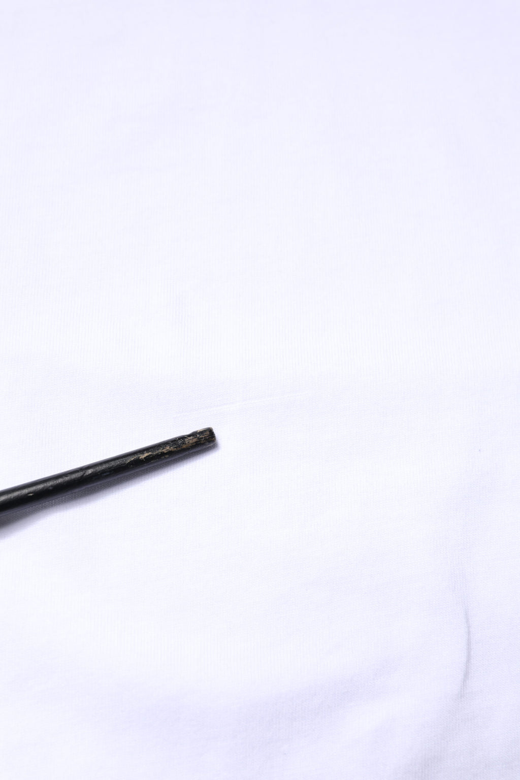 Dolce & Gabbana Weißes T-Shirt mit Rundhalsausschnitt und Logo-Patch aus Baumwolle