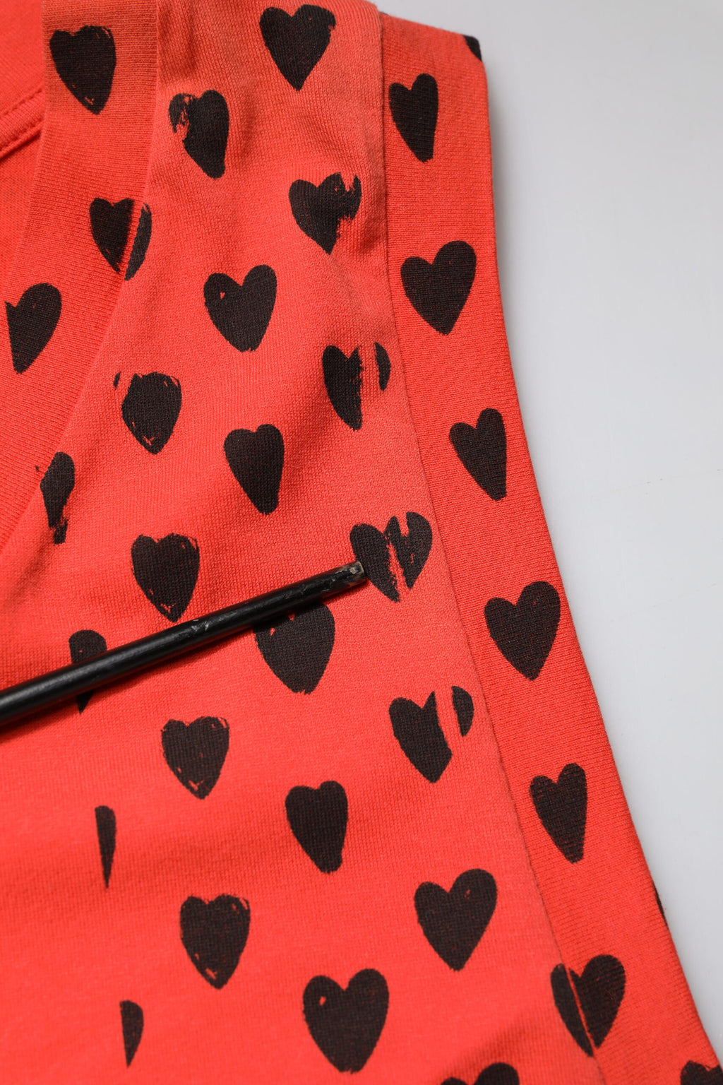 Dolce & Gabbana Rotes ärmelloses DG Heart Logo-T-Shirt aus Baumwolle