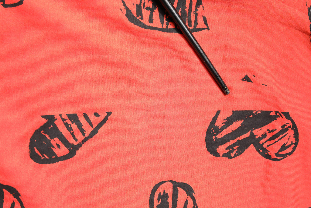 Dolce & Gabbana Rotes Baumwoll-T-Shirt mit kurzen Ärmeln und DG Heart Logo