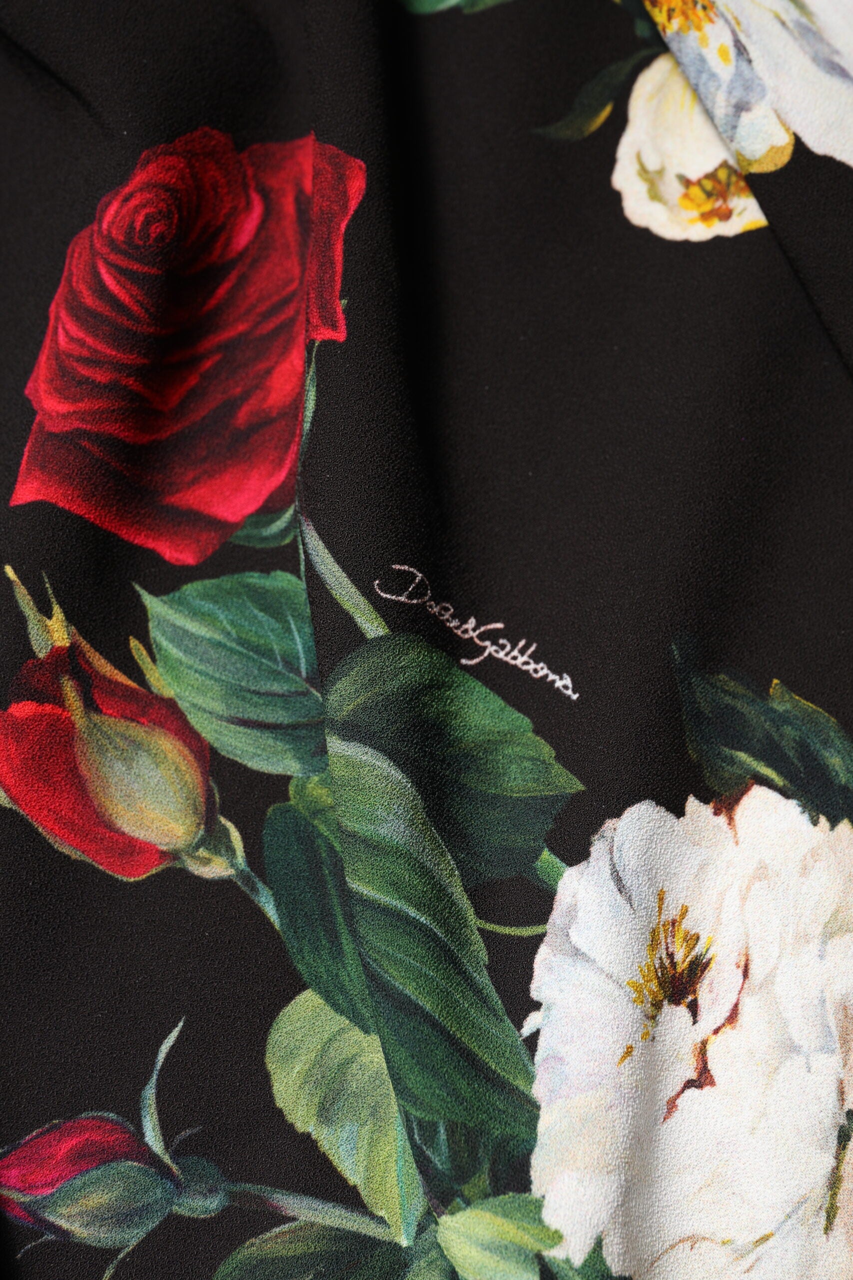 Dolce & Gabbana Schwarzes ärmelloses Etuikleid mit Blumendruck