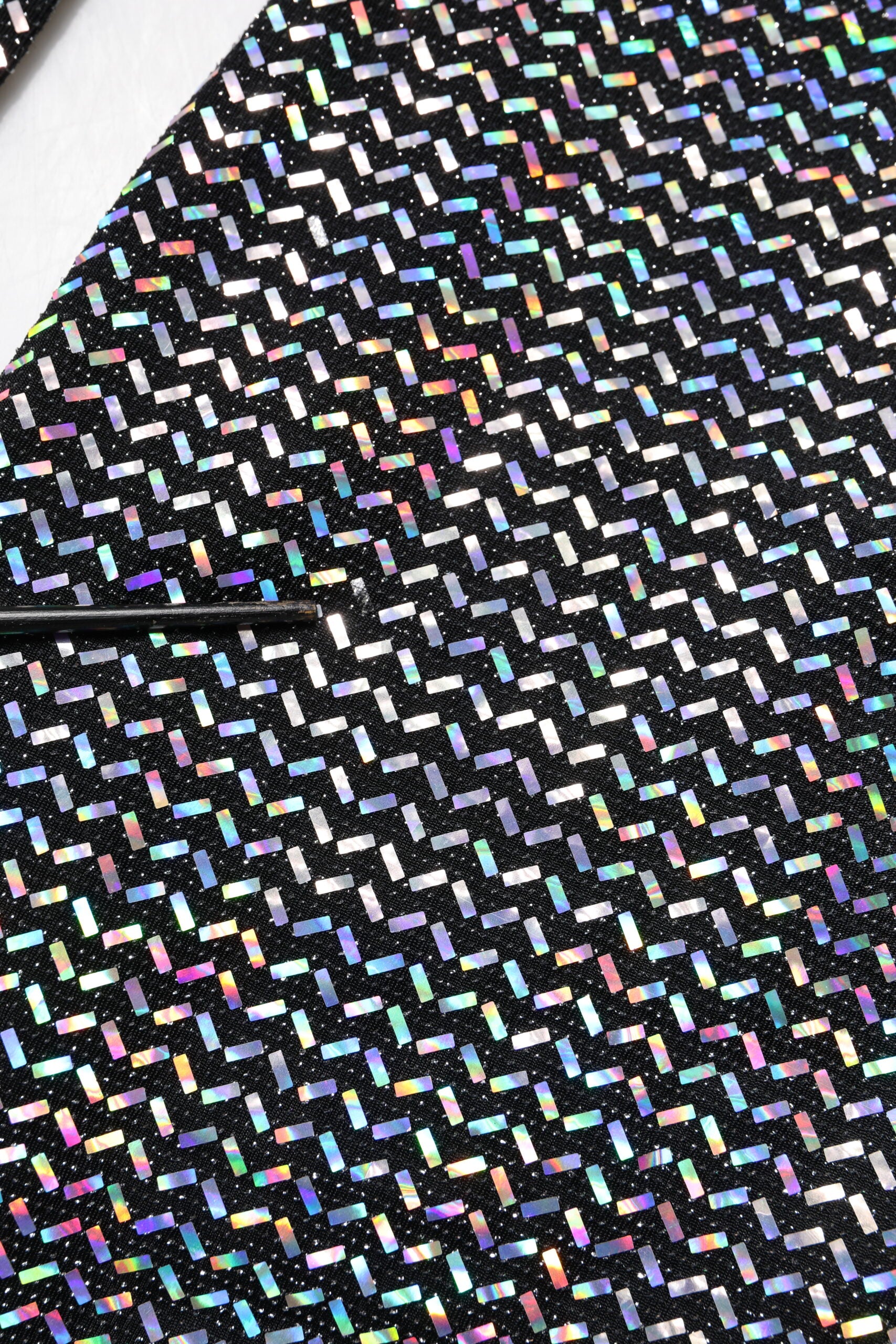 Dolce & Gabbana Schwarzes verschönertes Nylon-Bodycon-Minikleid