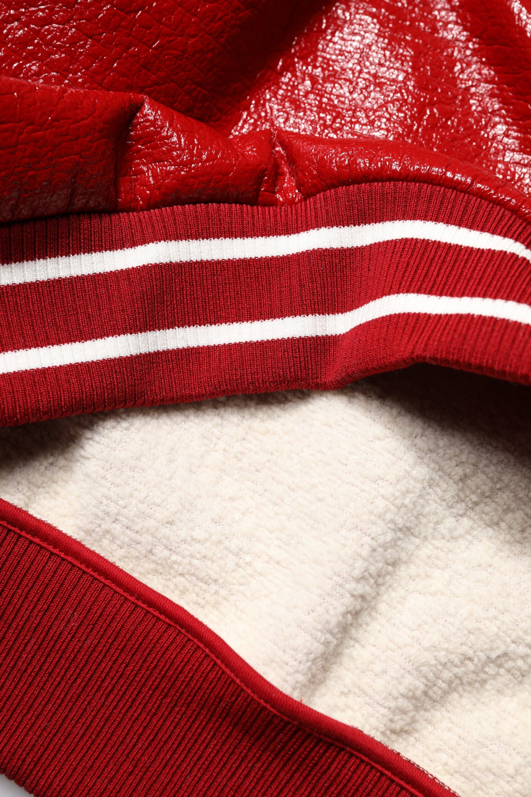 Dolce & Gabbana Roter Pullover mit DGLogo-Stickerei aus Wolle