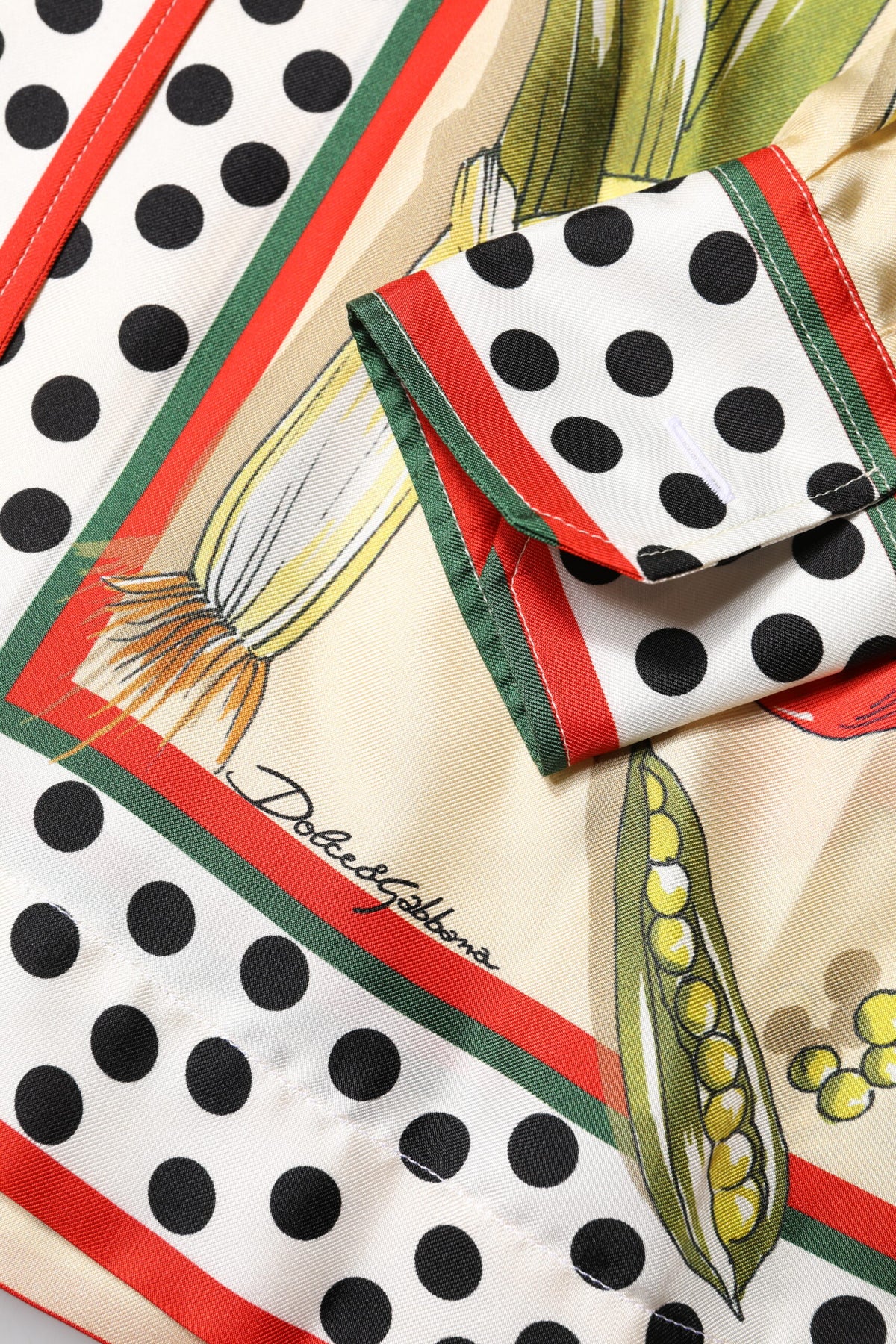 Dolce & Gabbana Seidentop mit langen Ärmeln und mehrfarbigem Gemüseprint