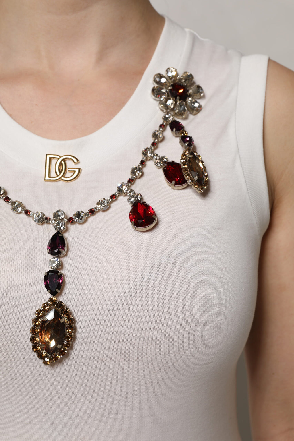 Dolce & Gabbana Weißes Baumwoll-Top mit Logo-Kristallverzierung