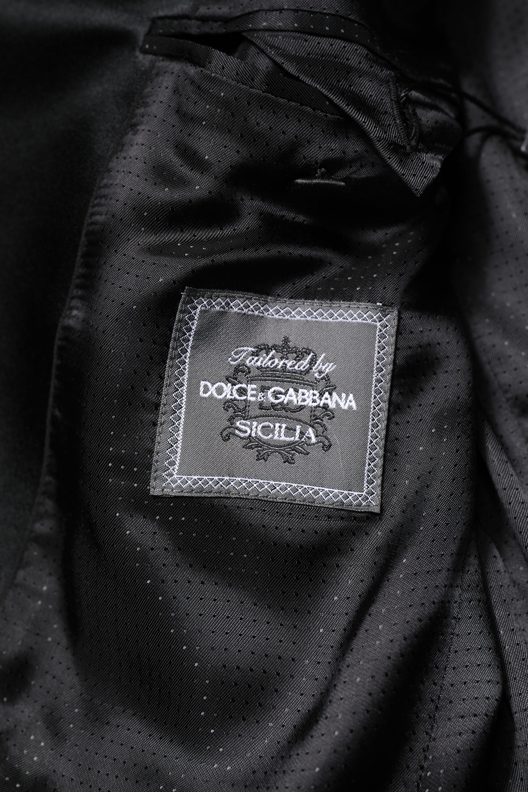 Dolce & Gabbana Lila SICILIA Mantel mit Paillettenverzierung Jacke
