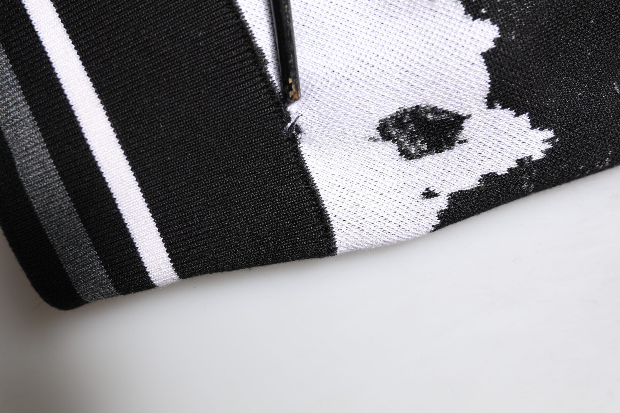 Dolce & Gabbana Multicolor Logo Rundhals-Pullover