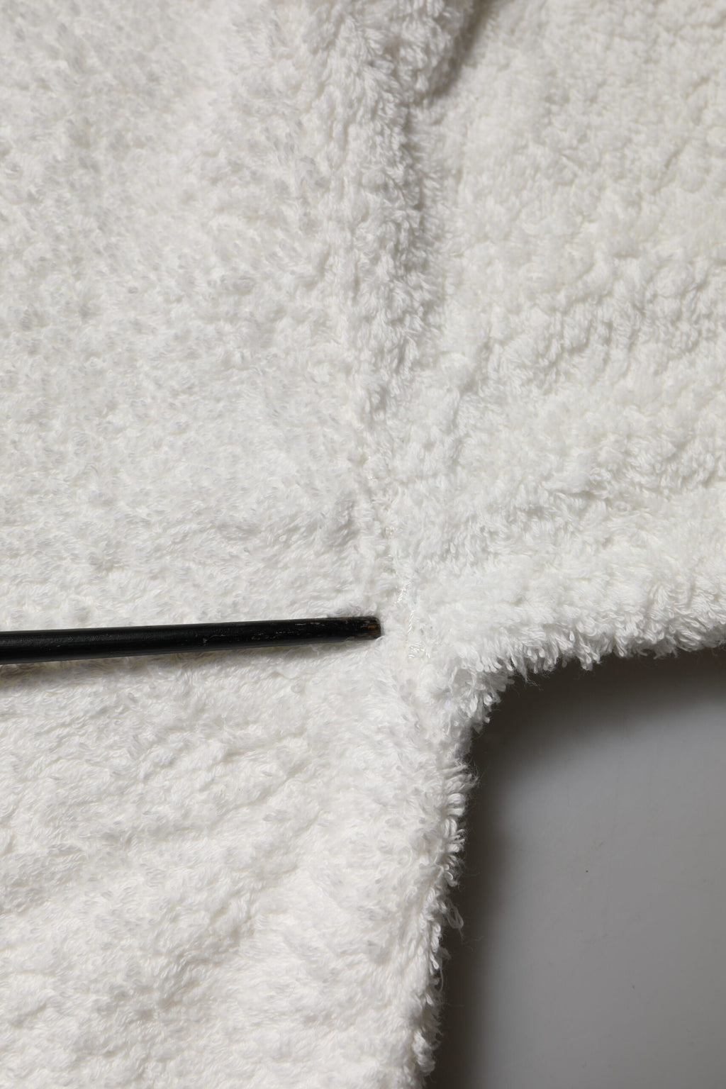 Dolce & Gabbana Weißer Baumwollfleece-Pullover mit Rundhalsausschnitt