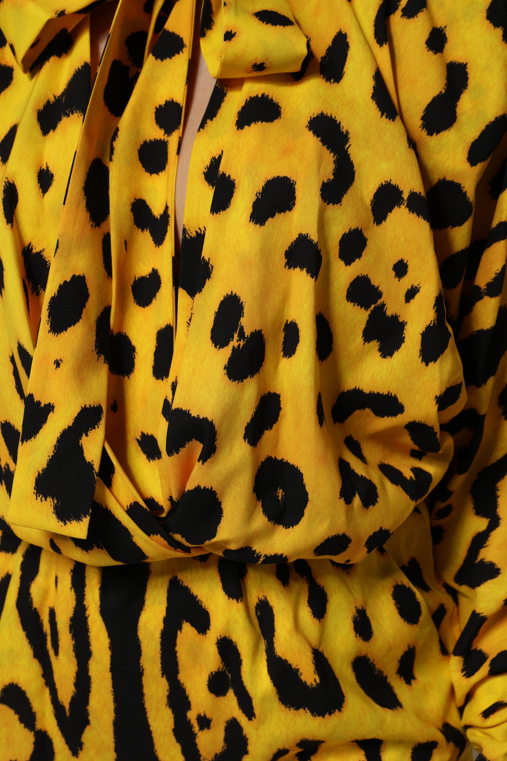 Dolce & Gabbana Gelber Leopard Langärmeliger Jumpsuit Kleid