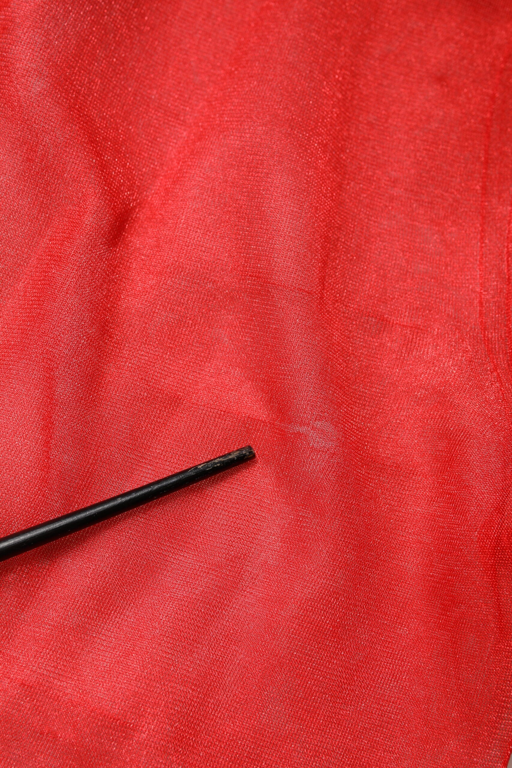 Dolce & Gabbana Rotes Tüll-Rollkragen-Blusentop mit langen Ärmeln