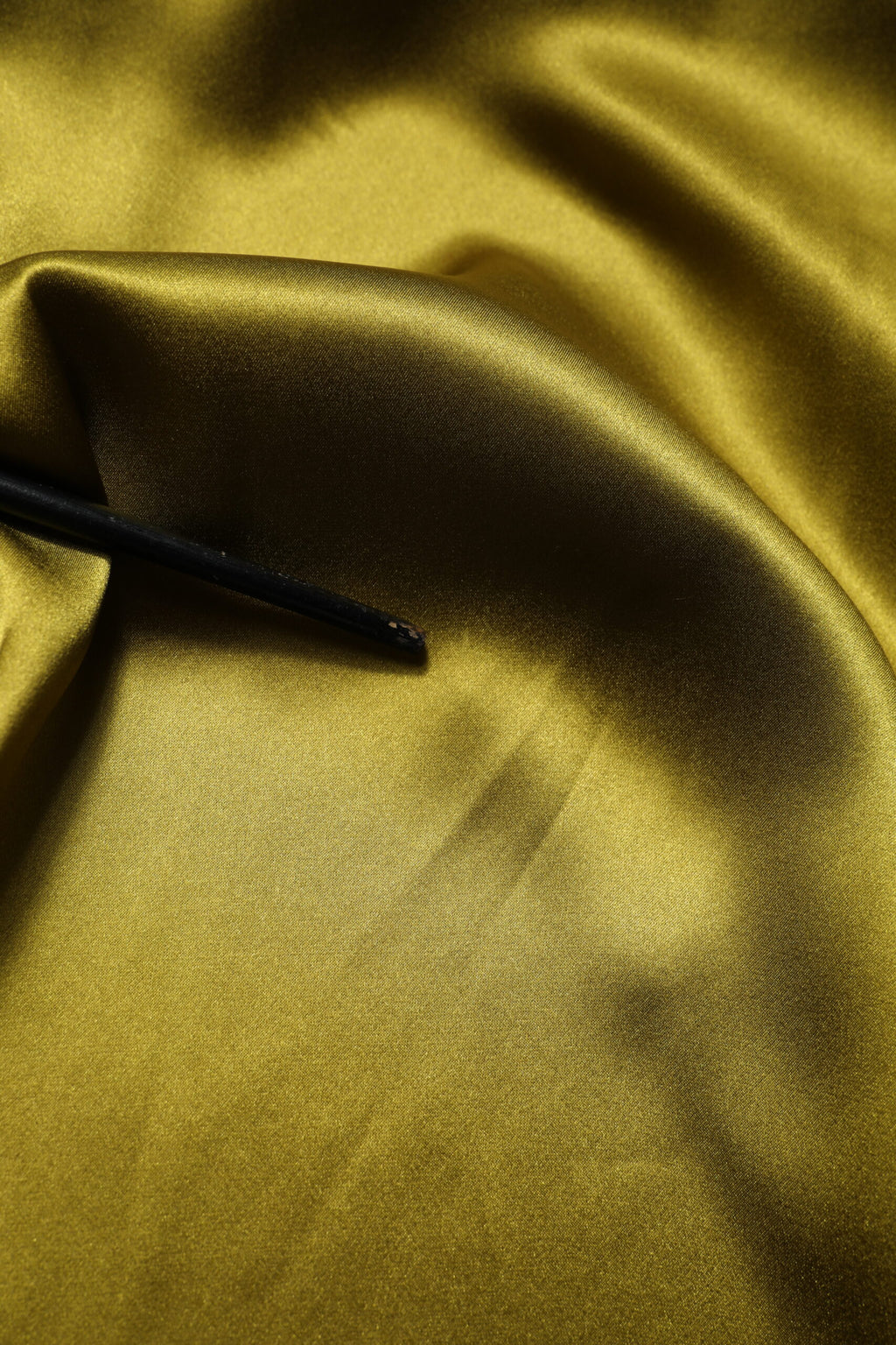 Dolce & Gabbana Grüner Ascot-Kragen Langarm-Bluse Top