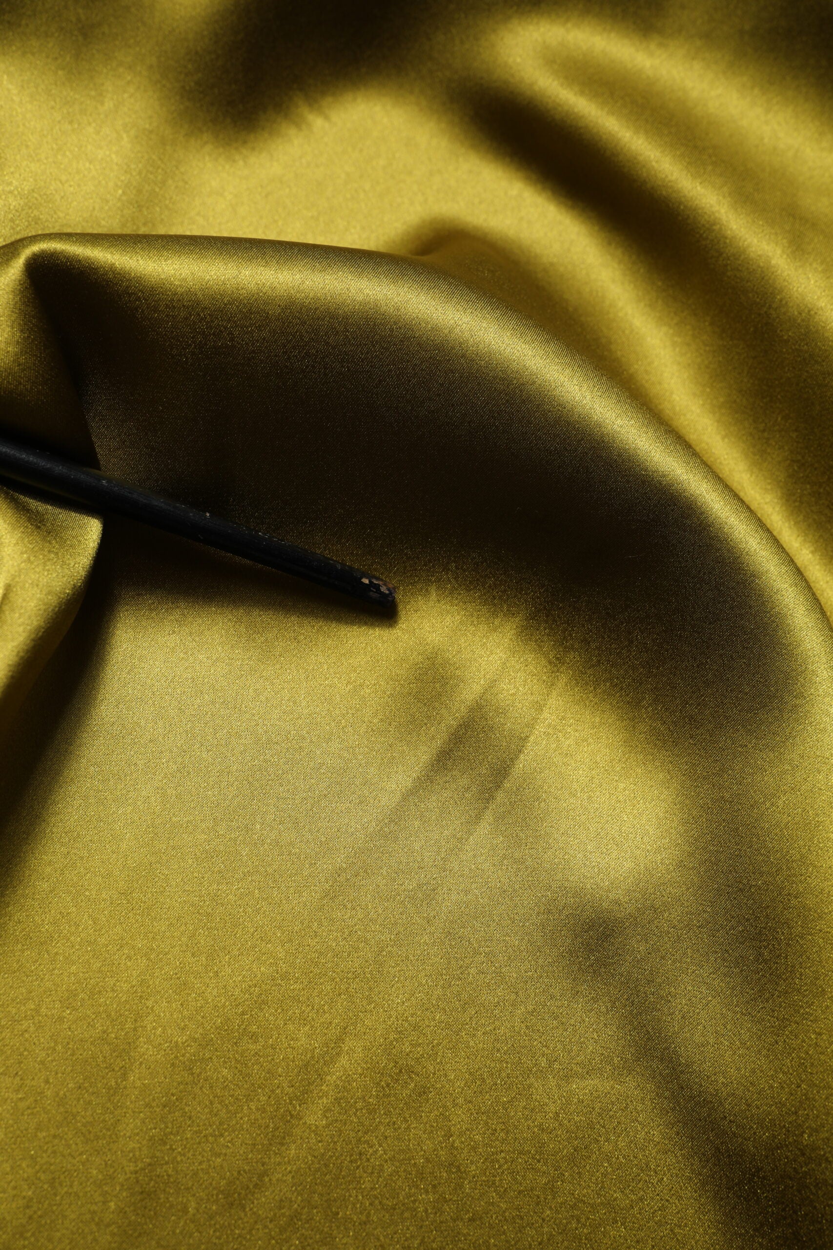 Dolce & Gabbana Grüner Ascot-Kragen Langarm-Bluse Top