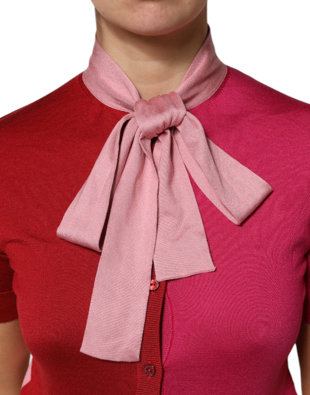 Dolce & Gabbana Roze Top met Korte Mouwen en Ascotkraag met Knopen