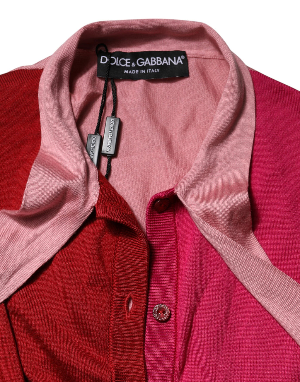 Dolce & Gabbana Roze Top met Korte Mouwen en Ascotkraag met Knopen