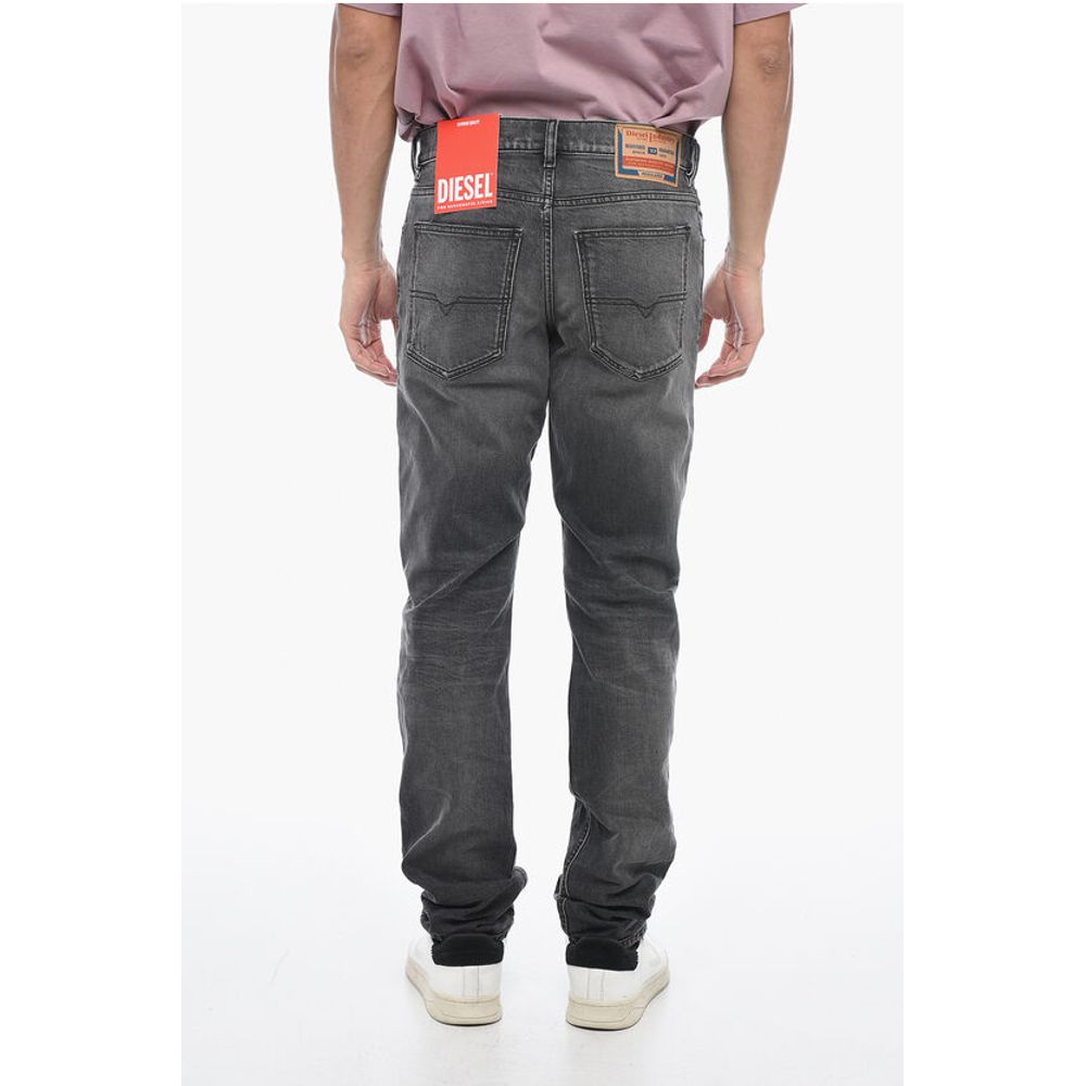 Diesel D-SARK Denims mit geradem Bein und Distressed-Details L.32