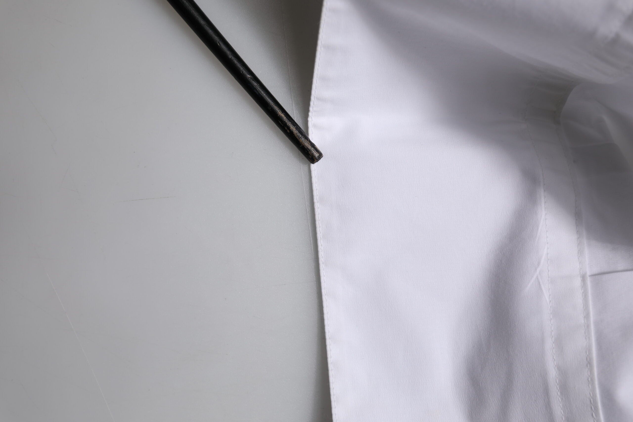 Dolce & Gabbana Weißes Baumwollkleid mit langen Ärmeln Formales Hemd